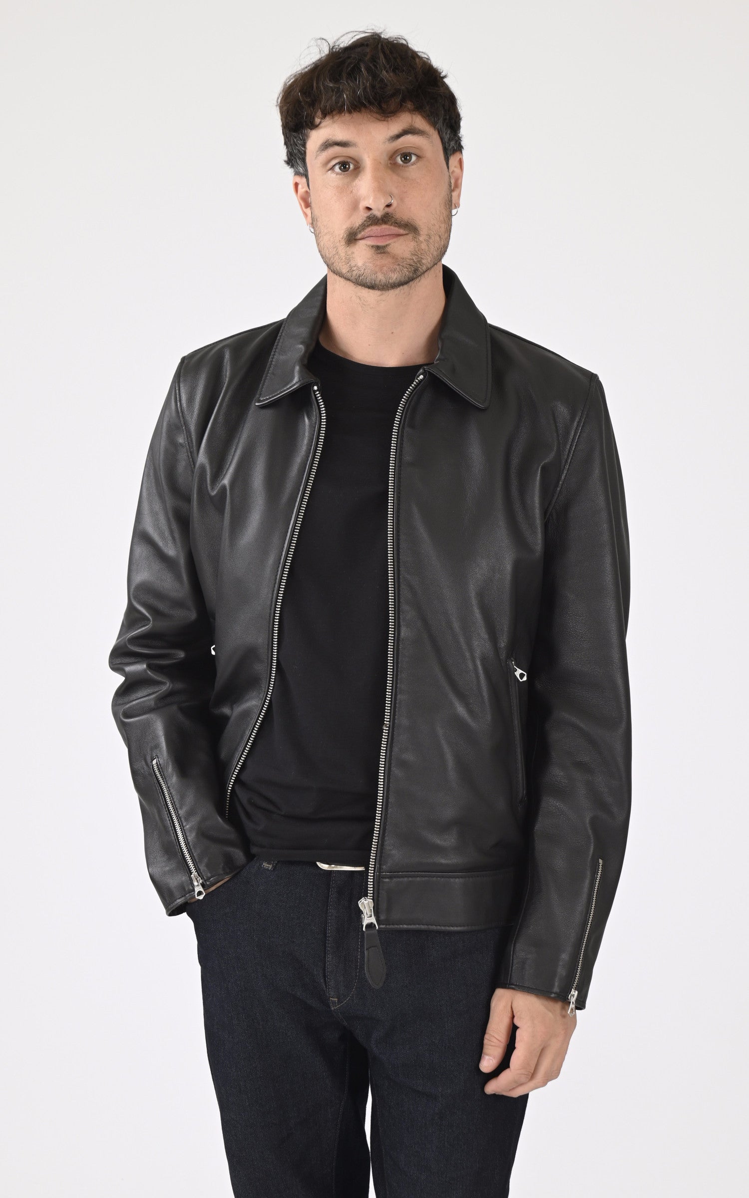 Blouson En Cuir Noir Schott Taille M - Occasion Très Bon état, Style Casual, Doublure Polyester