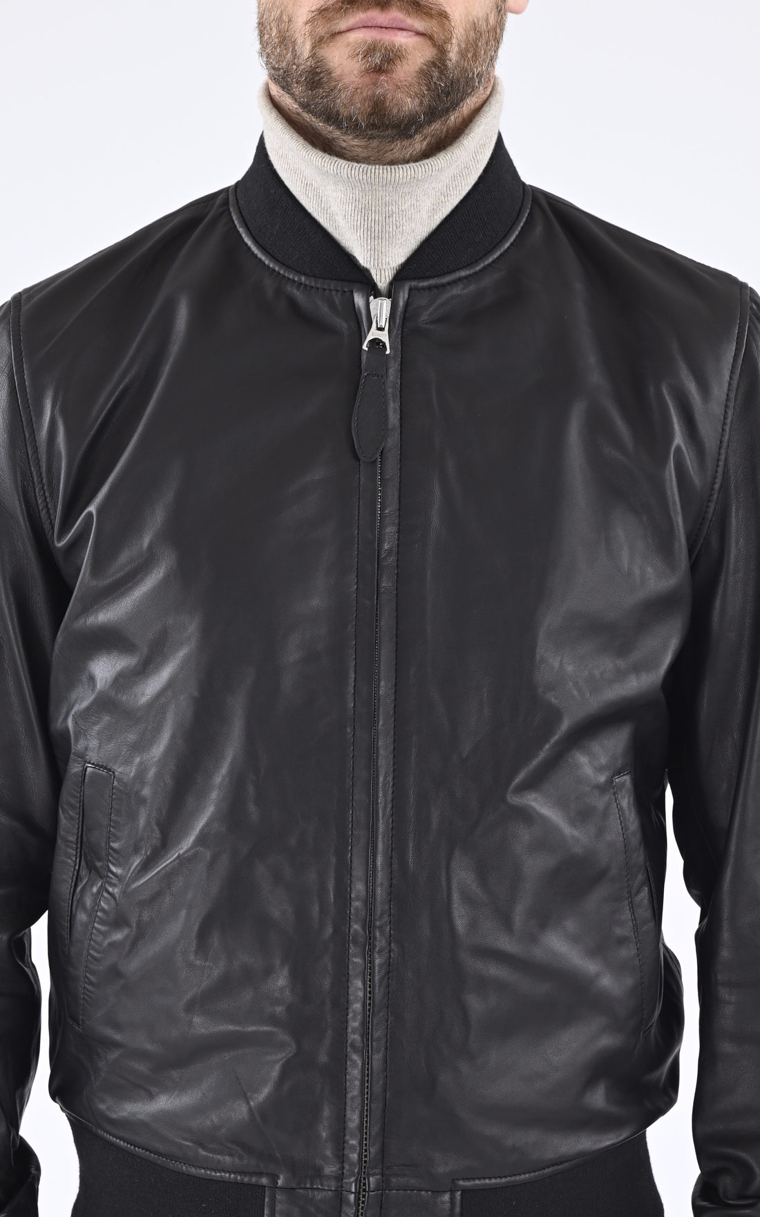 A "LC 300 LAMB" Noir Schott Teddy Homme opened photo