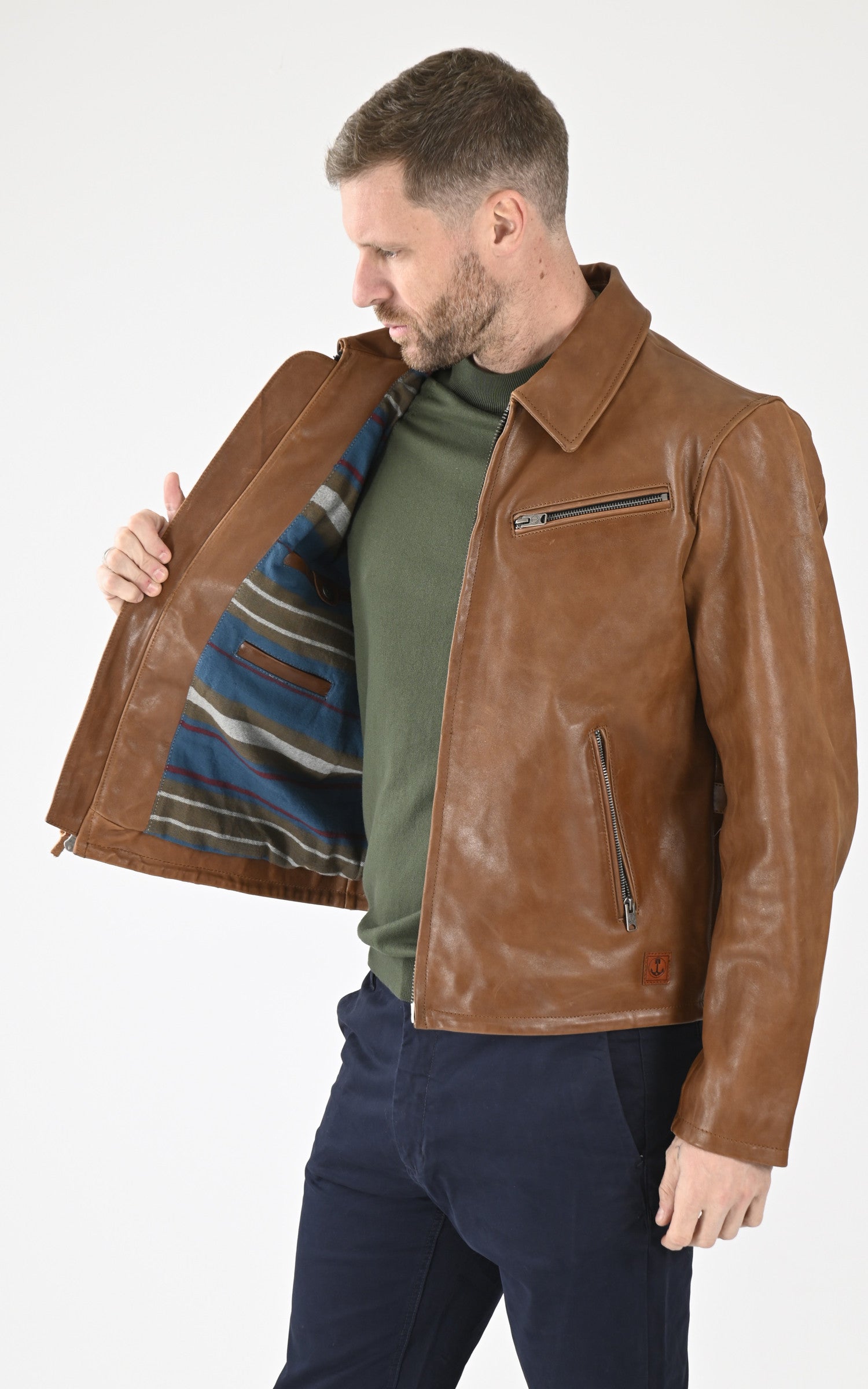 A "GAMBLER 103687" Cognac Iron&Resin Blouson Homme interior photo