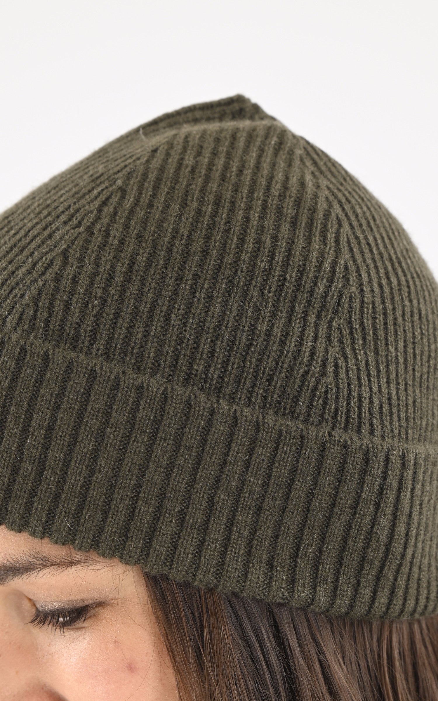 A "BART 64513" Kaki Oakwood Bonnet Femme interior photo 3