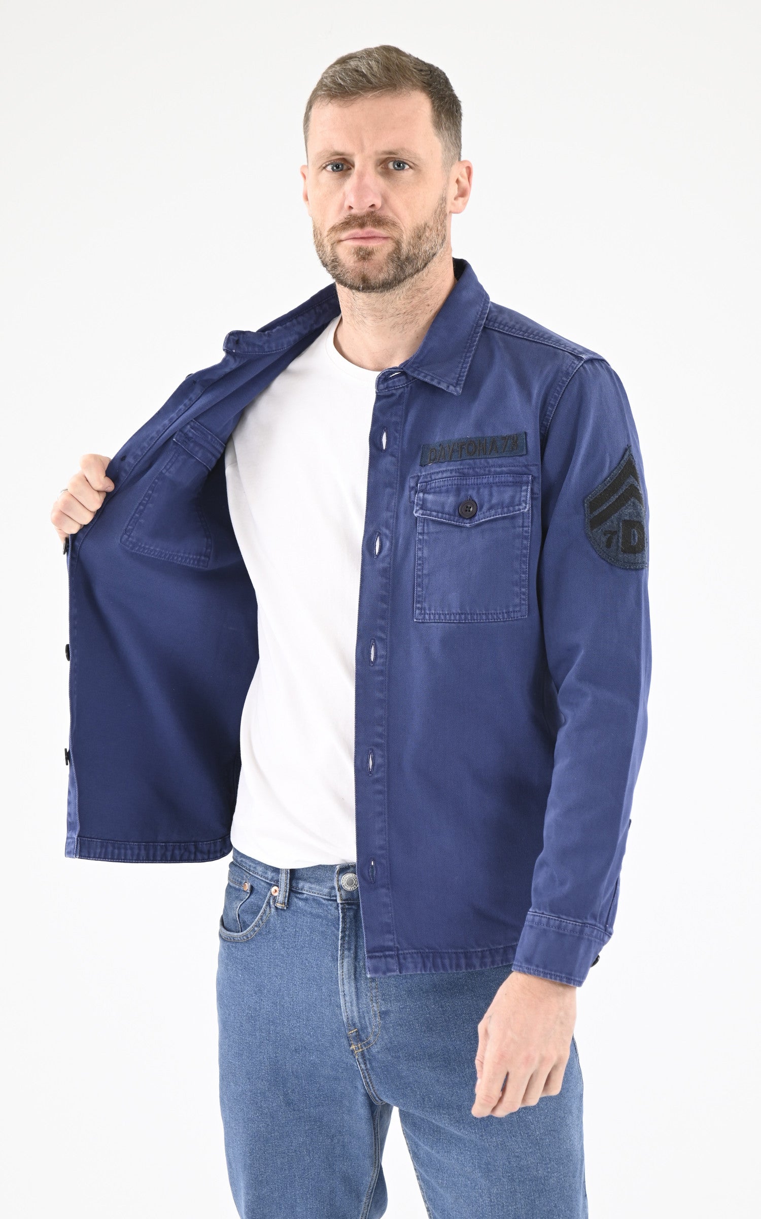A "MELHART 102668" Bleu Daytona 73 Chemise Homme interior photo