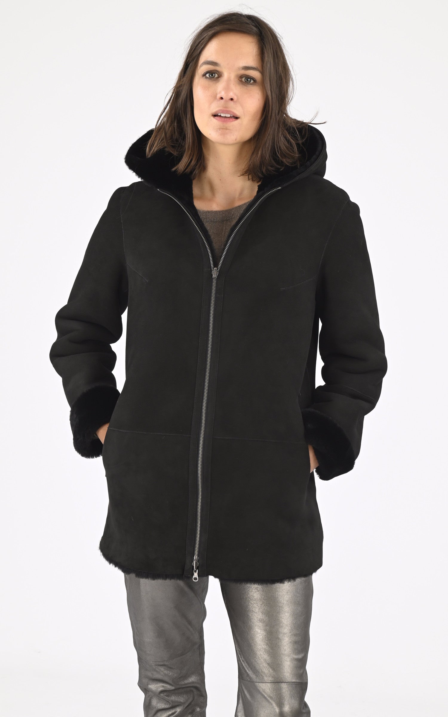 A "BASE 75" Noir La Canadienne Veste Femme closed photo