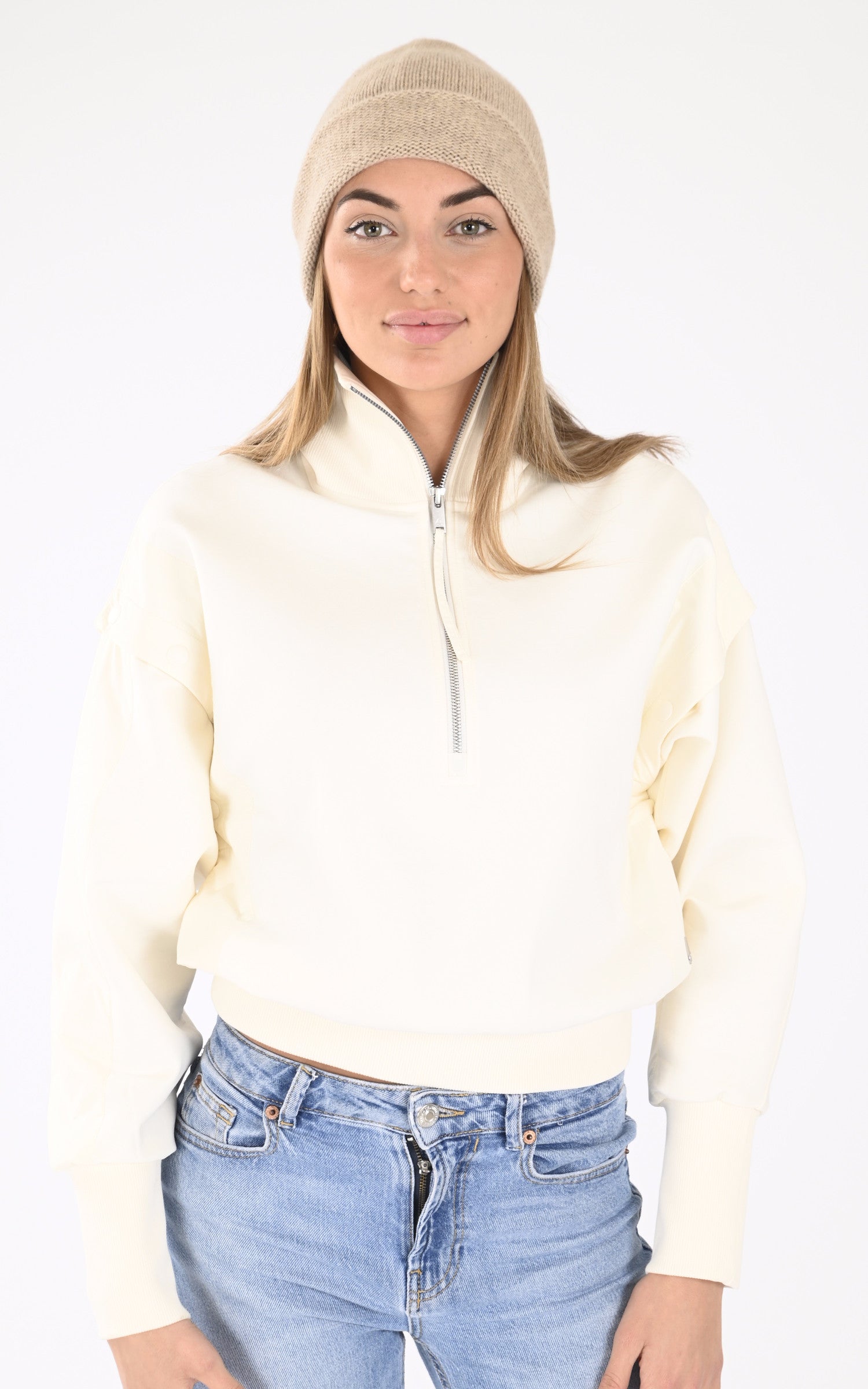 A "INES 4501029C" Camel Notshy Bonnet Femme opened photo