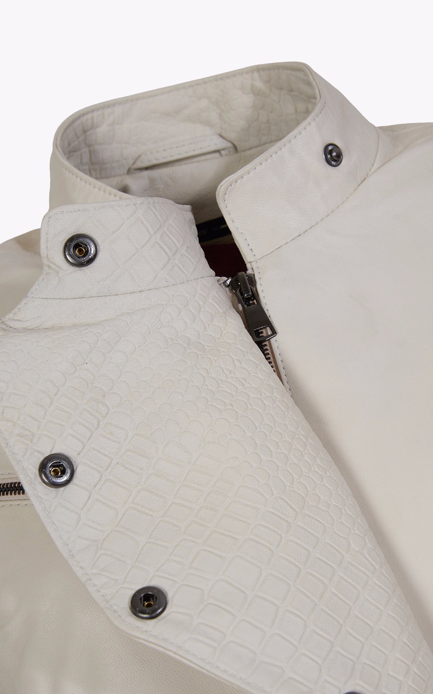 A "NAYA" Blanc Giorgio & Mario Veste Femme interior photo