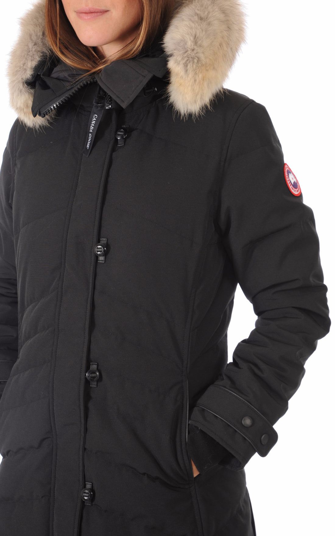 A "LORETTE 2090L" Noir Canada Goose 3/4 Doudoune Femme closed photo