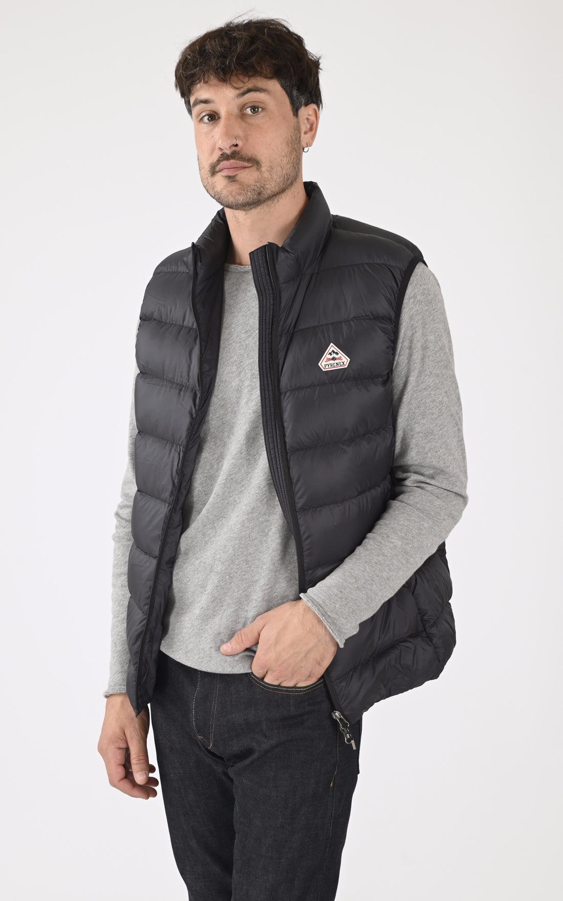 A "ARIAL VEST" Noir Pyrenex Bl Doudoune Homme closed photo