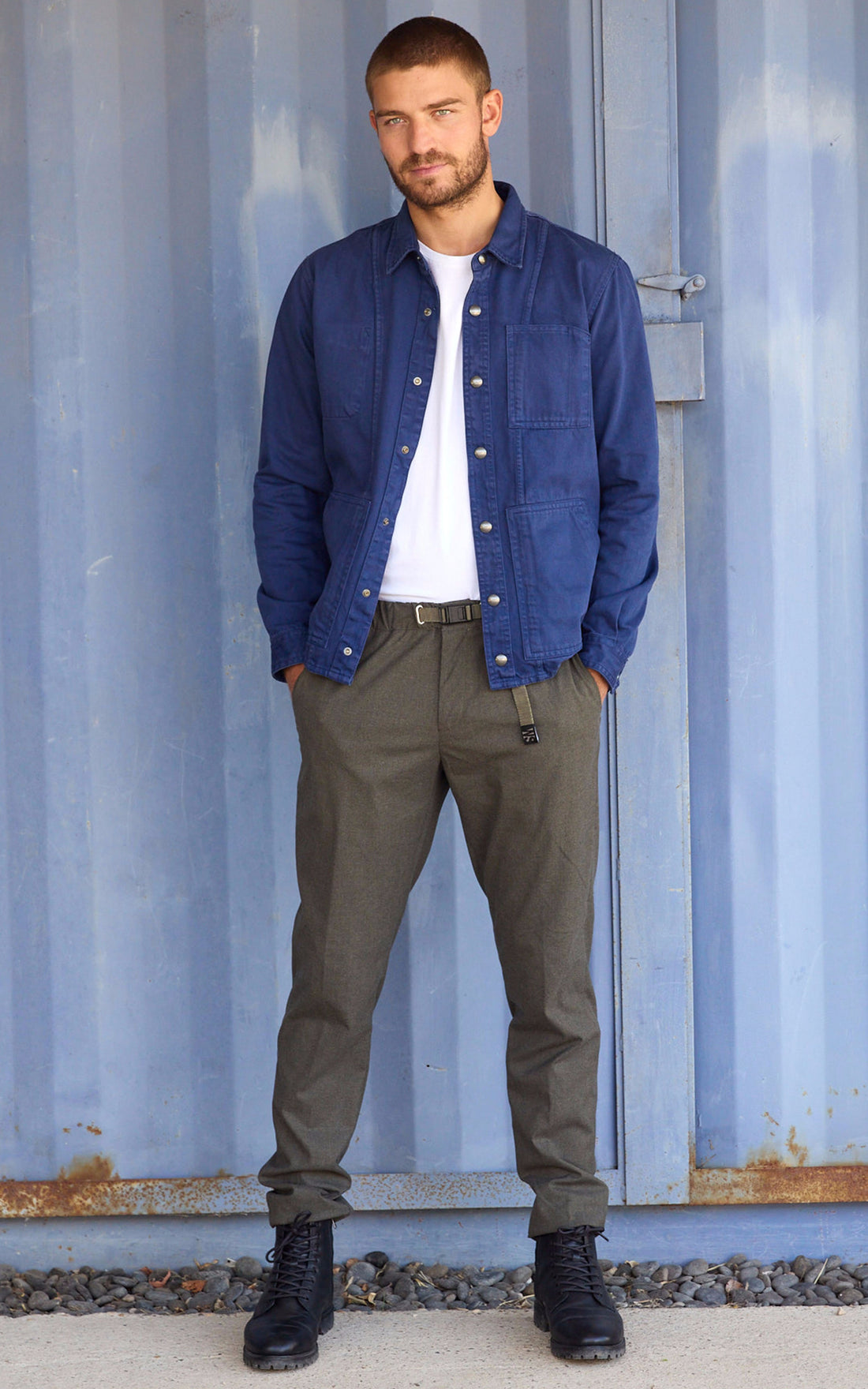 A "HOGDEN 102965" Bleu Daytona 73 Veste Homme opened photo