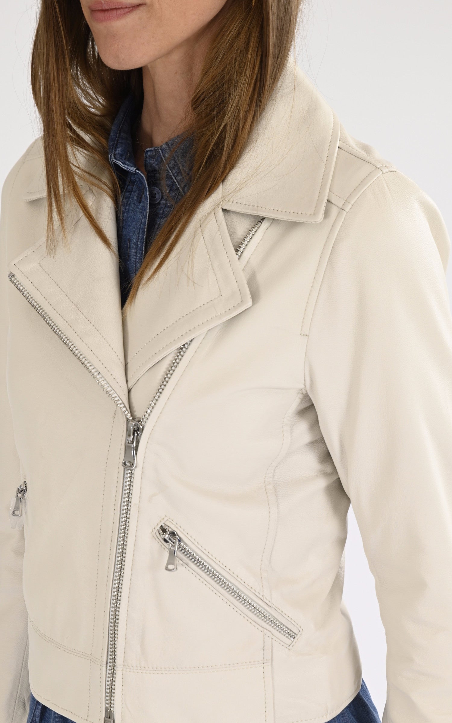 A "MAXINE 65048" Blanc Oakwood Perfecto Femme details photo