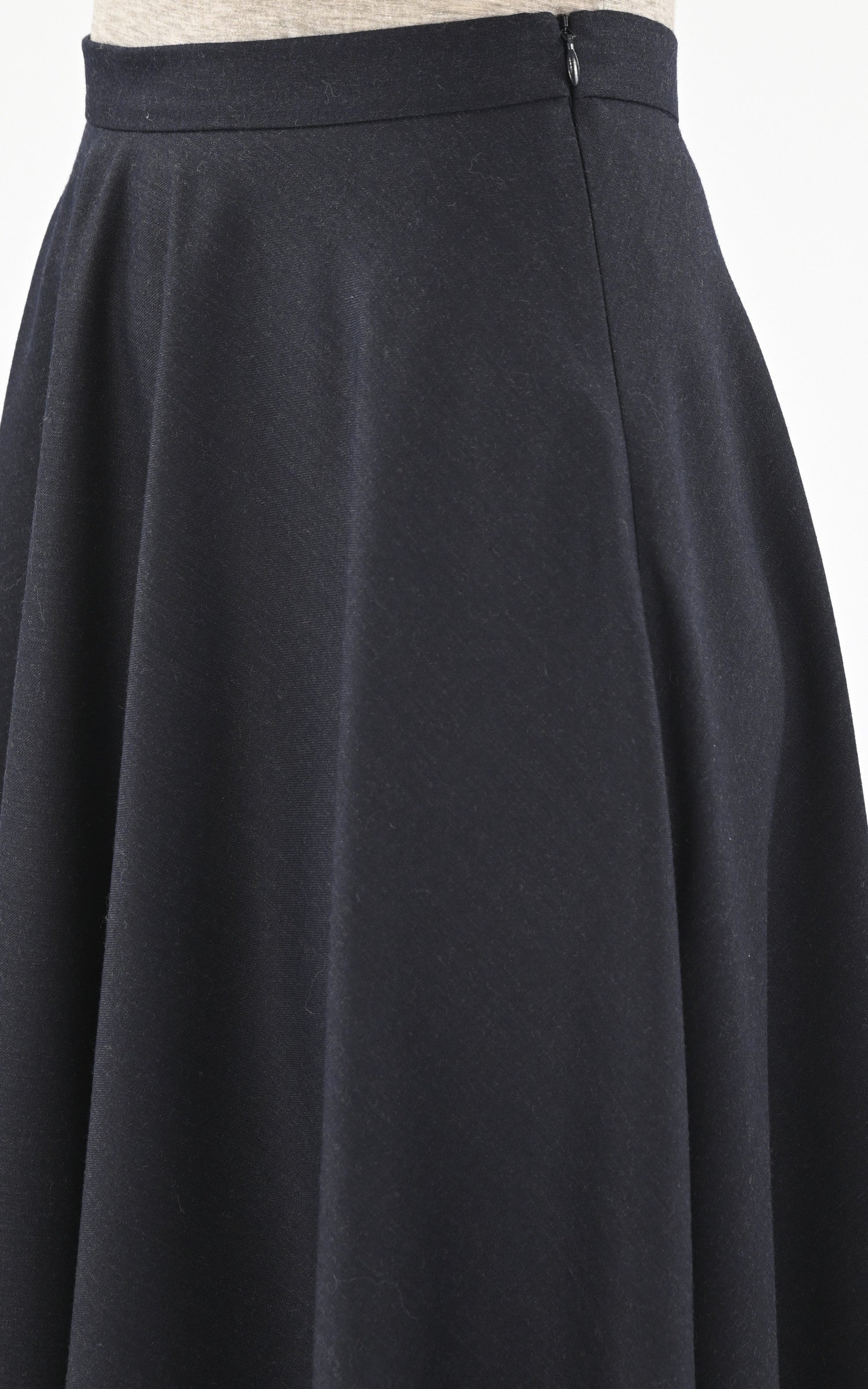 A "JACKIE" Bleu Foncé Tara Jarmon Jupe Femme details photo