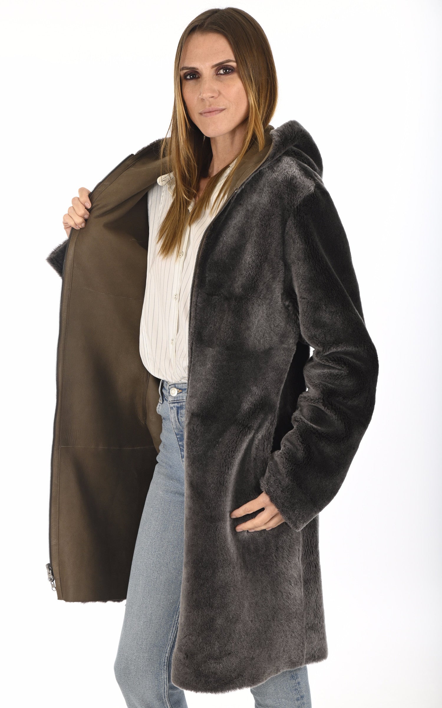 A "B1036K 95CM" Bronze La Canadienne 7/8 Femme interior photo