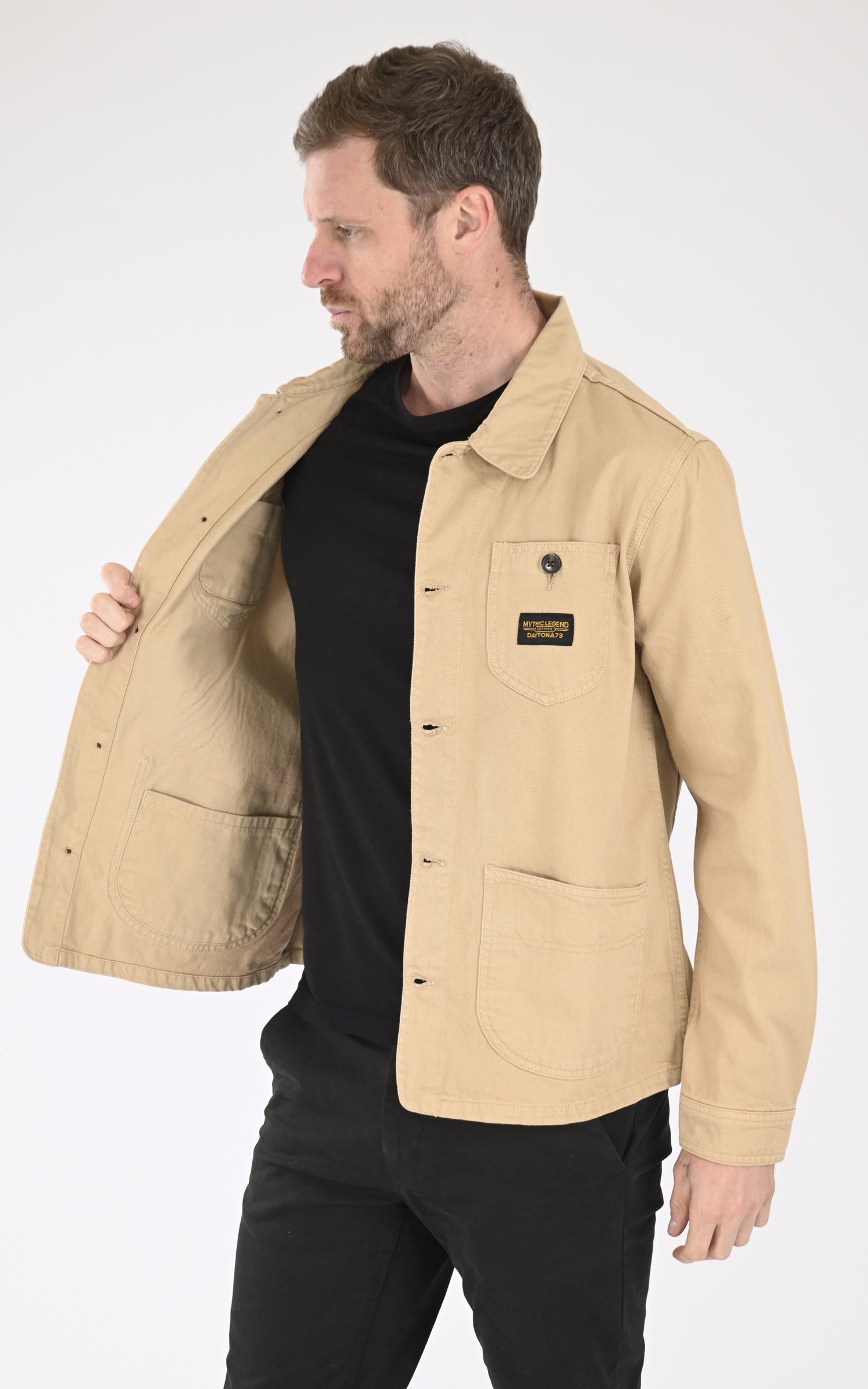 A "WILLSBAY 104128" Beige Daytona 73 Chemise Homme interior photo