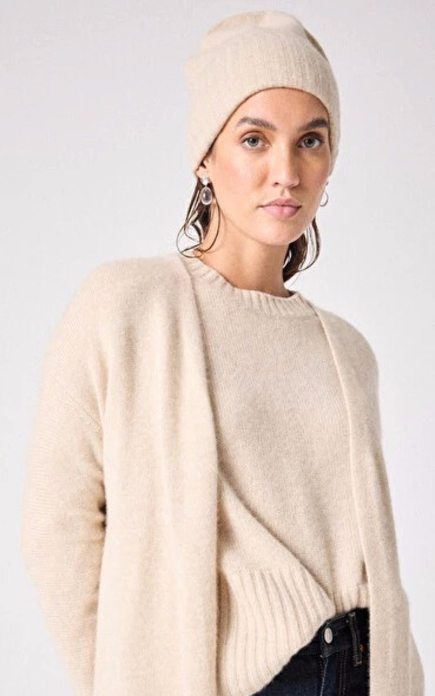 A "DORA 4501030C" Beige Notshy Bonnet Femme closed photo 2