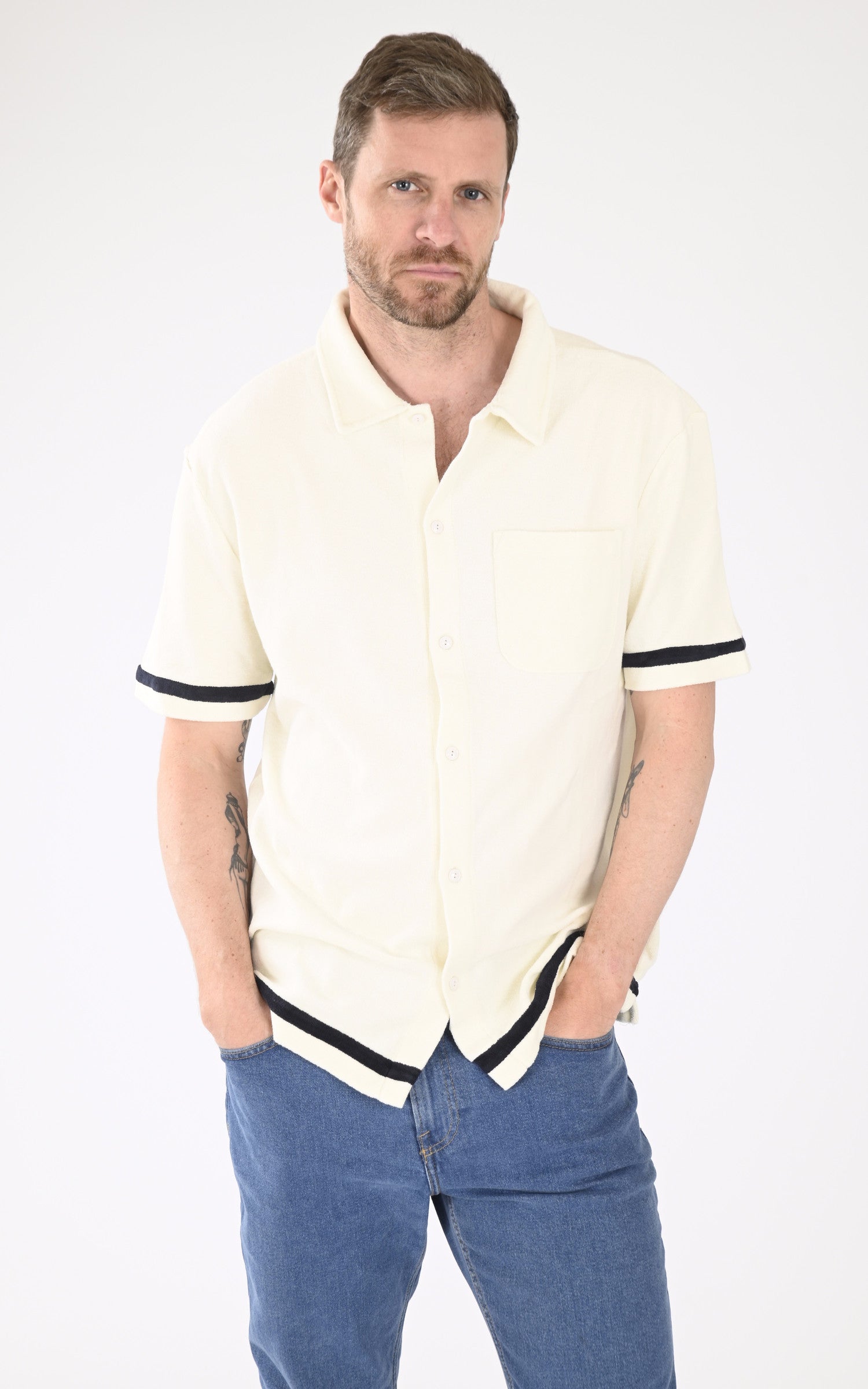 A "CALA" Ecru Rivieras Chemise Homme opened photo