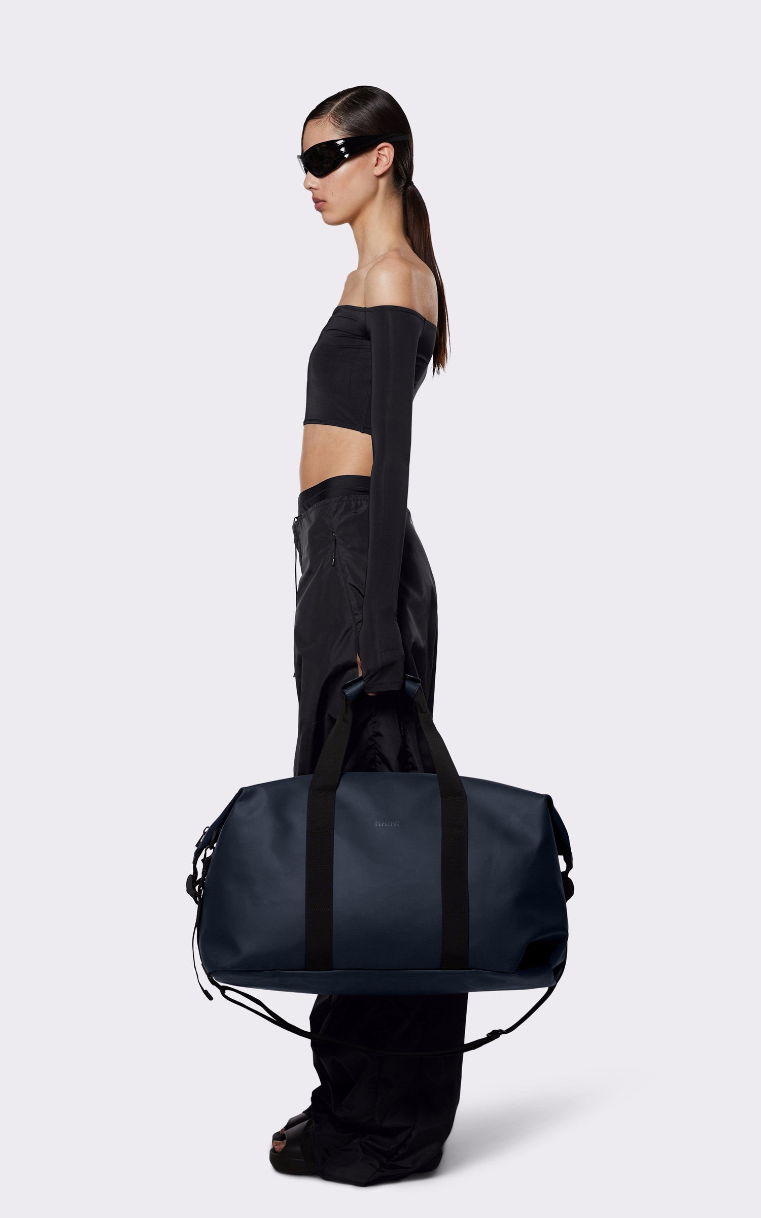 A "14200 WEEK-END BAG" Marine Rains Sac Mixte closed photo