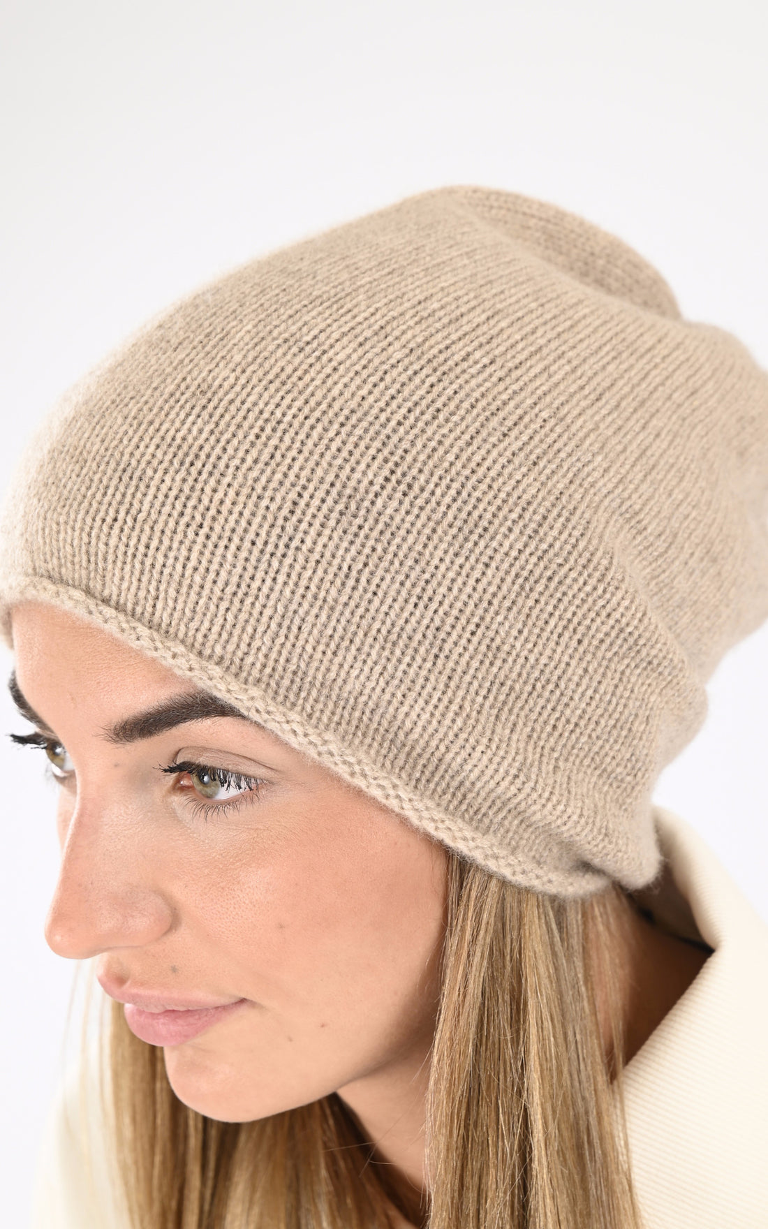A "INES 4501029C" Camel Notshy Bonnet Femme closed photo