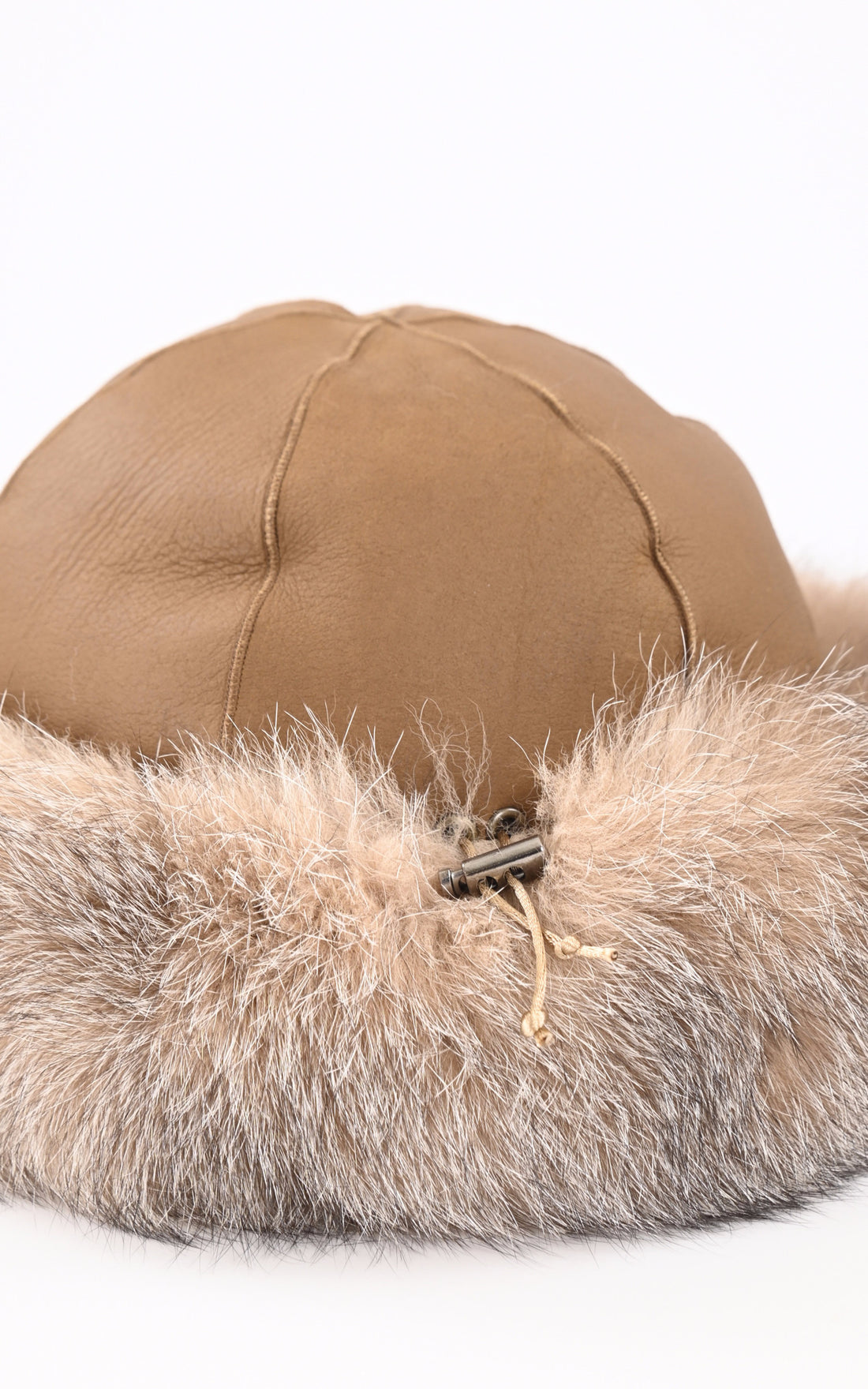 A "TOQ13" Camel Helma Toque Femme opened photo