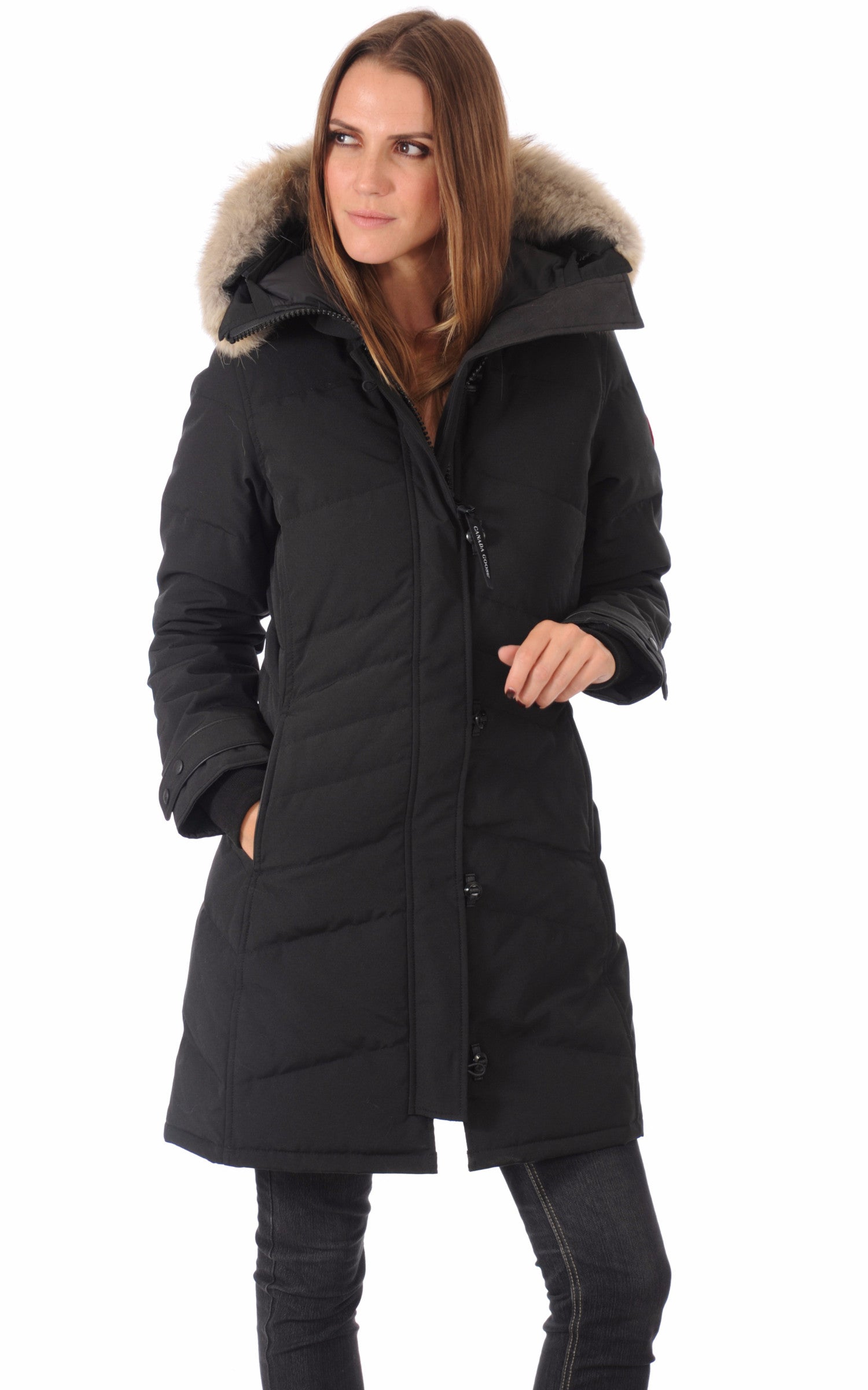 A "LORETTE 2090L" Noir Canada Goose 3/4 Doudoune Femme closed photo
