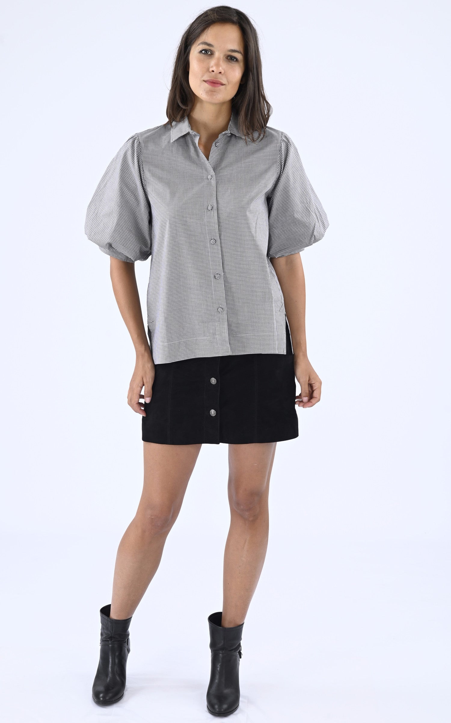 A "CALYPSO" Noir Tara Jarmon Chemise Femme closed photo