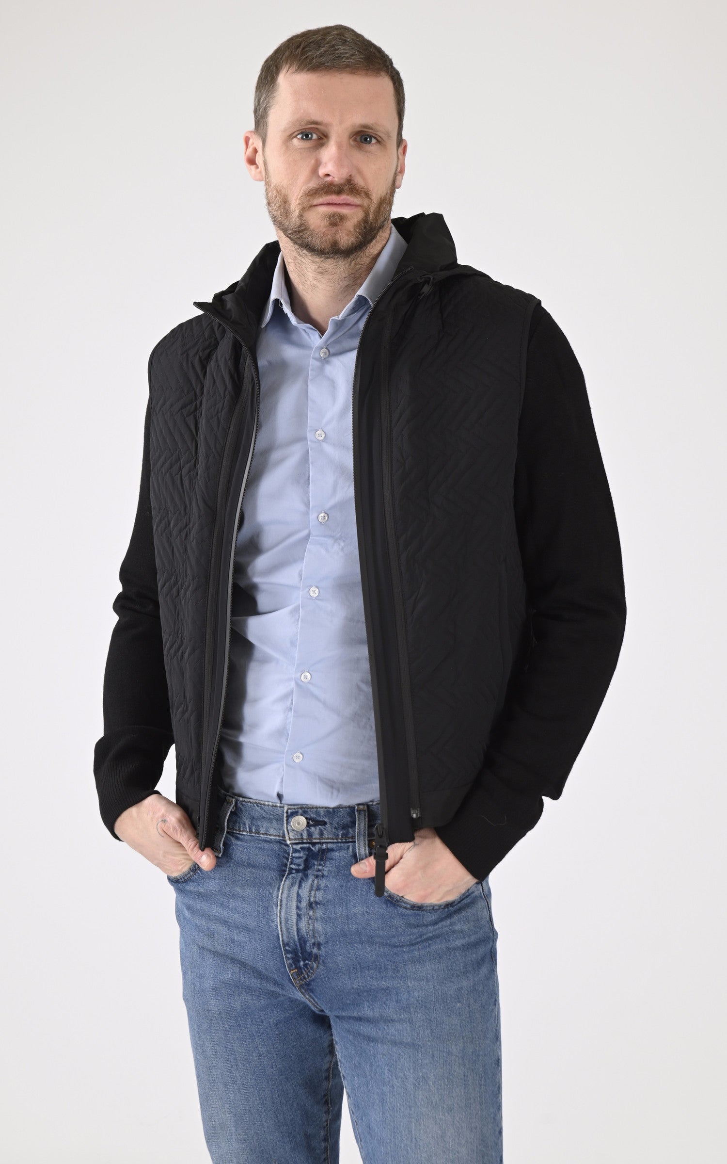 A "BARRETT" Noir Mackage Blouson Homme opened photo