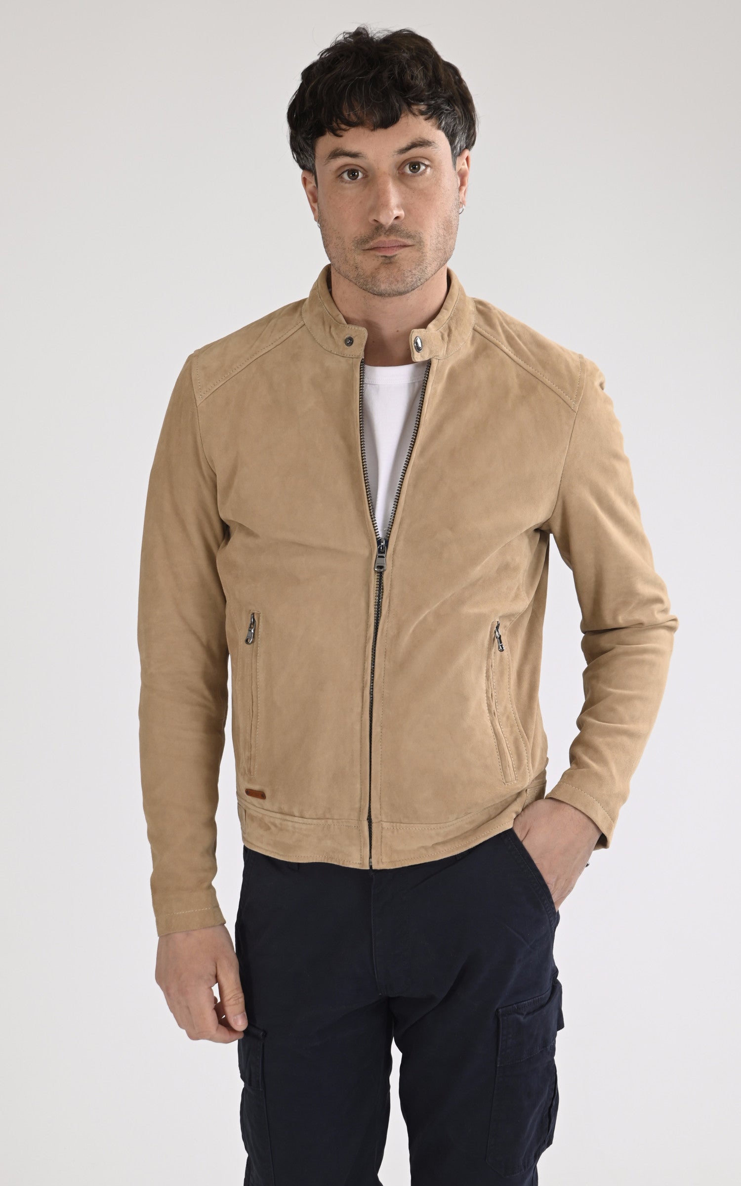 A "DELF 102569" Beige Daytona 73 Blouson Homme closed photo