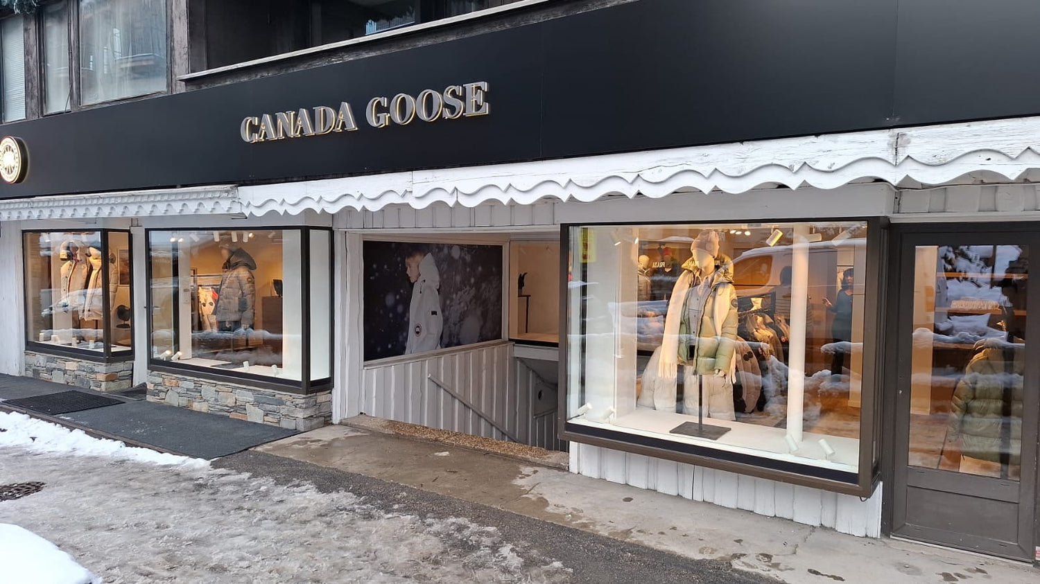 Découvrez notre nouvelle boutique CANADA GOOSE à Courchevel 1850