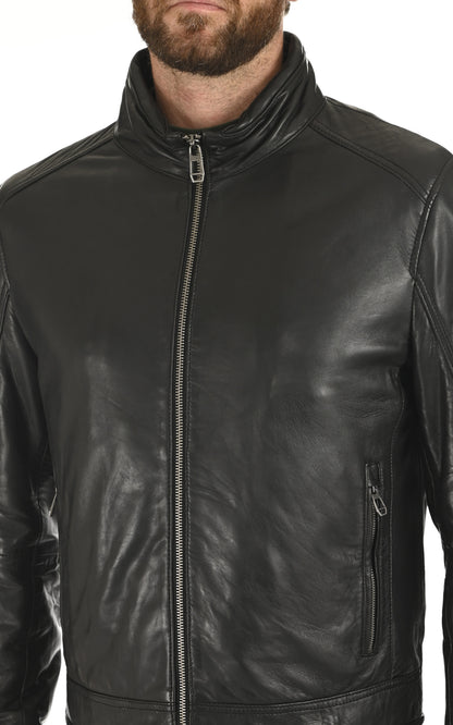 A &quot;BENDER&quot; Noir Milestone Blouson Homme details photo