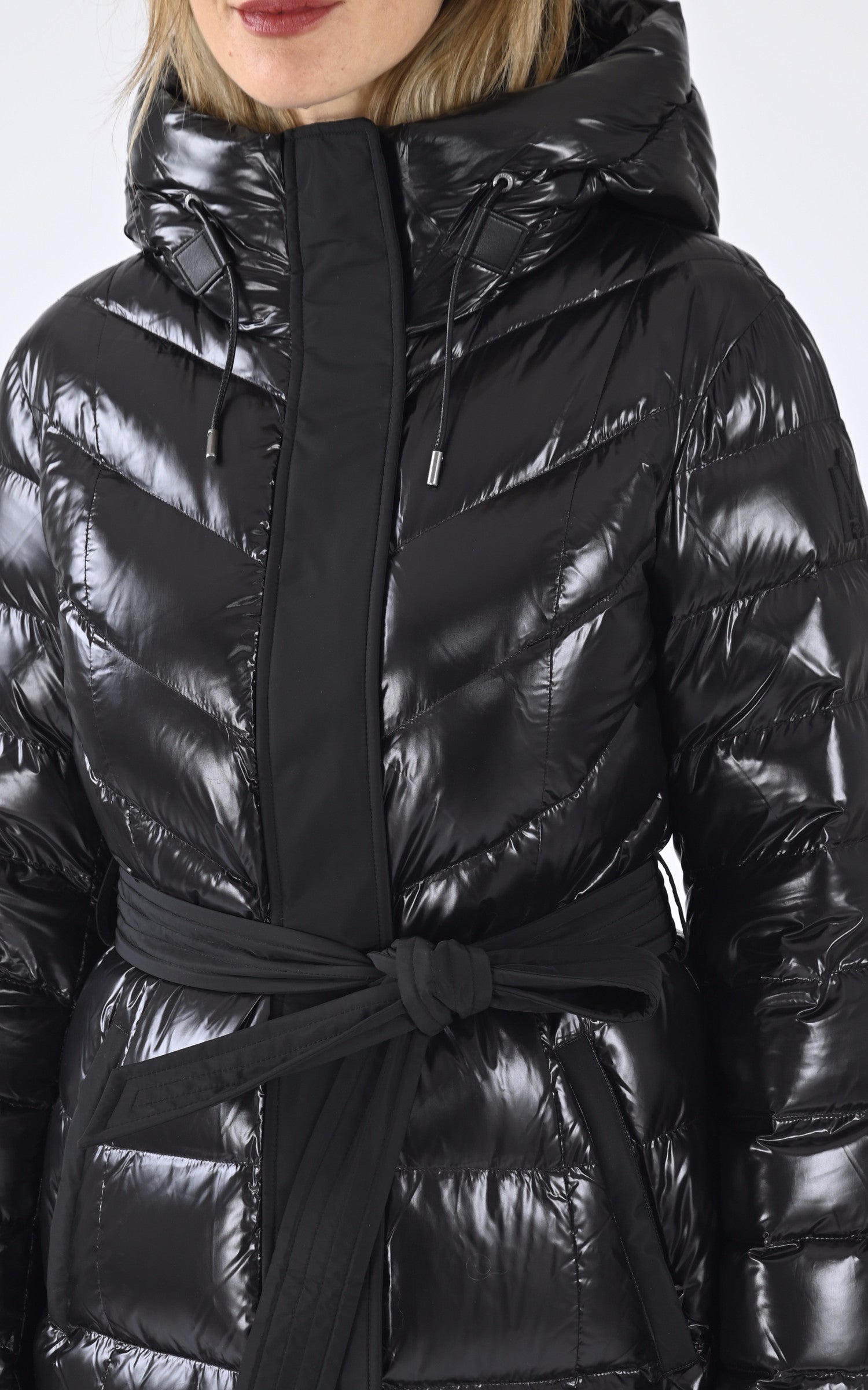 A &quot;CORALIA&quot; Noir Mackage 3/4 Doudoune Femme details photo