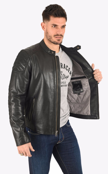 A &quot;RACE 2022007&quot; Noir The Royal Racer Blouson Homme interior photo