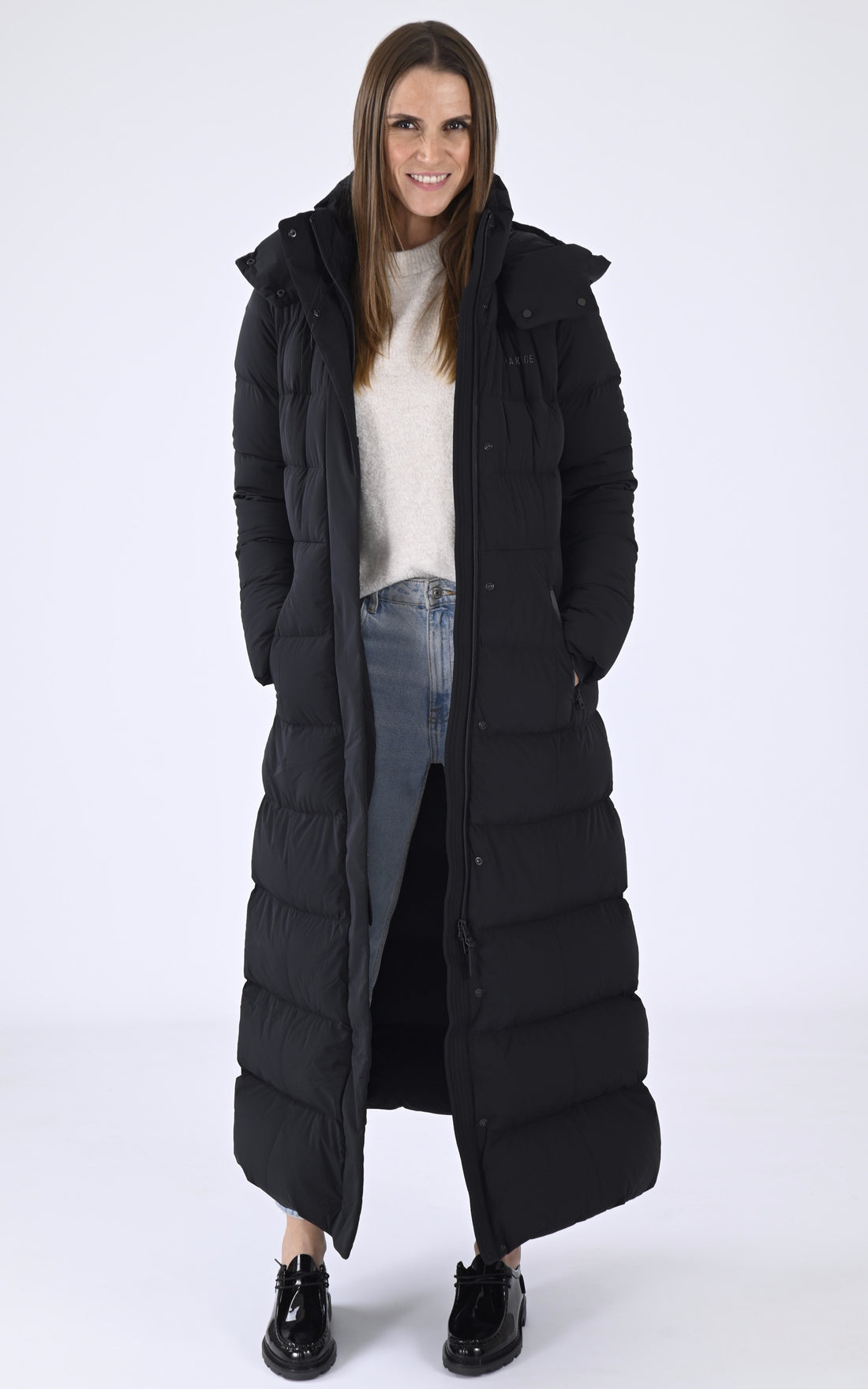 A &quot;CALINA-CITY&quot; Noir Mackage 7/8 Doudoune Femme opened photo