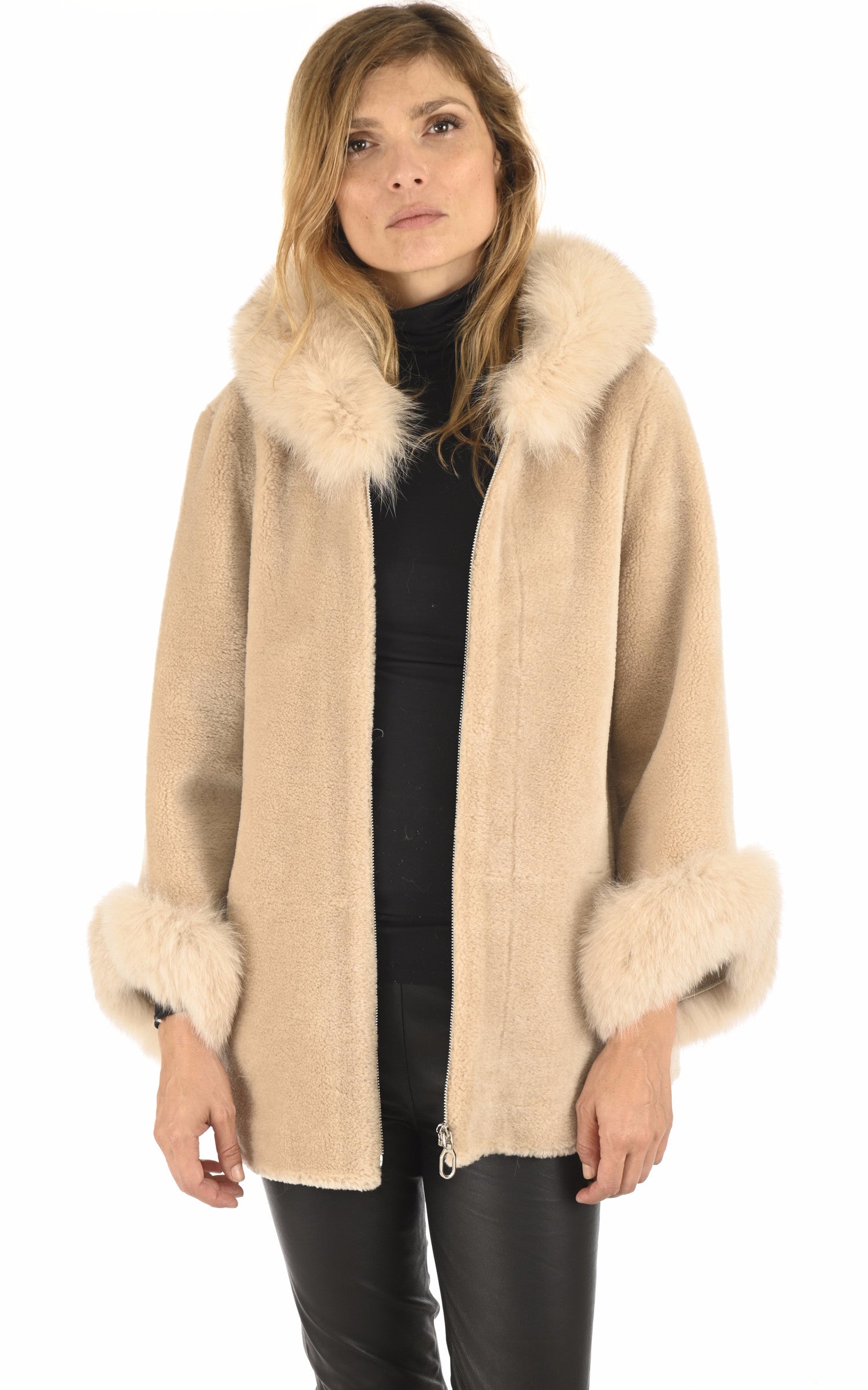 A &quot;FRANCIANE&quot; Beige Levinsky Veste Femme opened photo