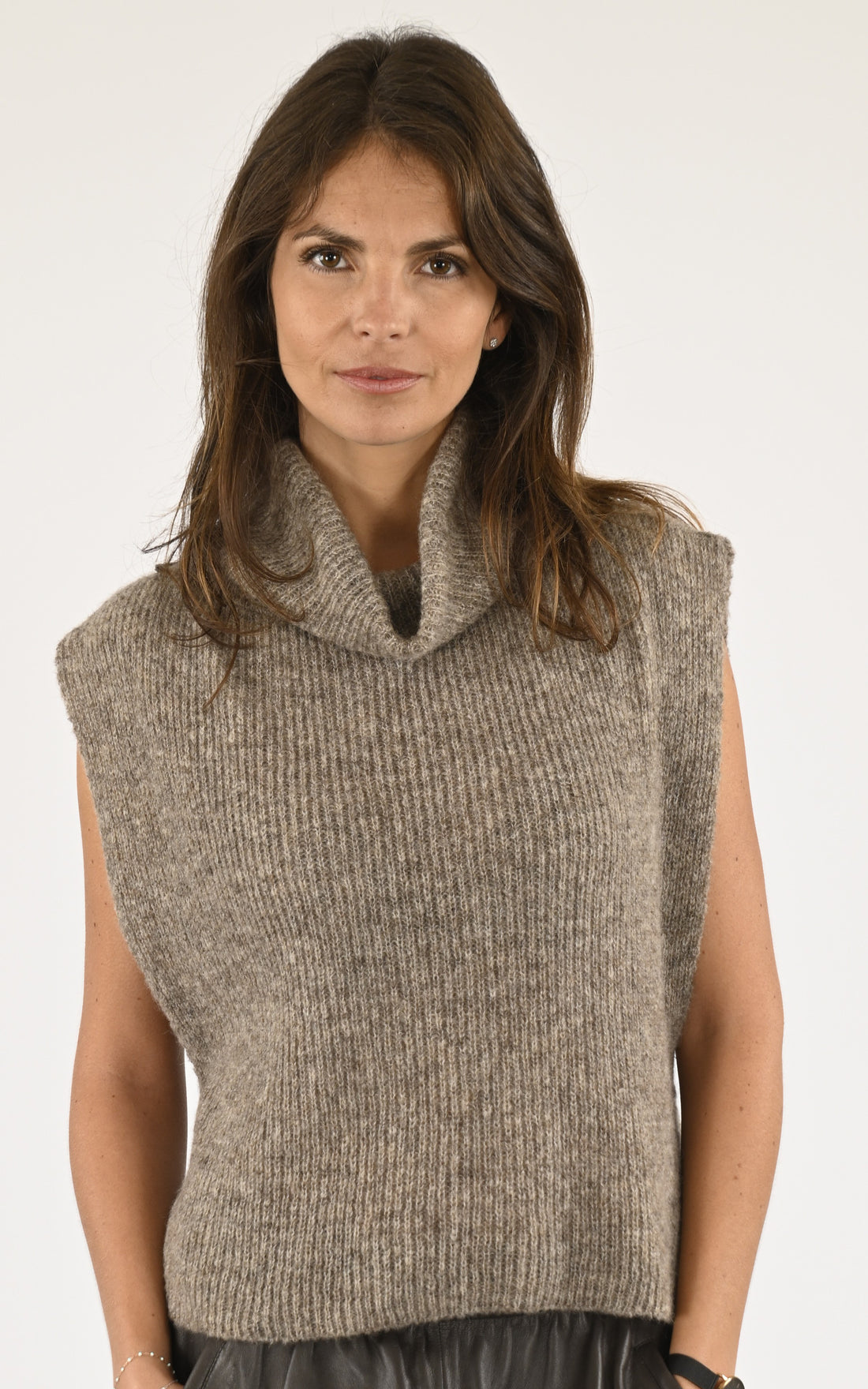 A &quot;428/185&quot; Taupe Lea Clement Pull Femme opened photo