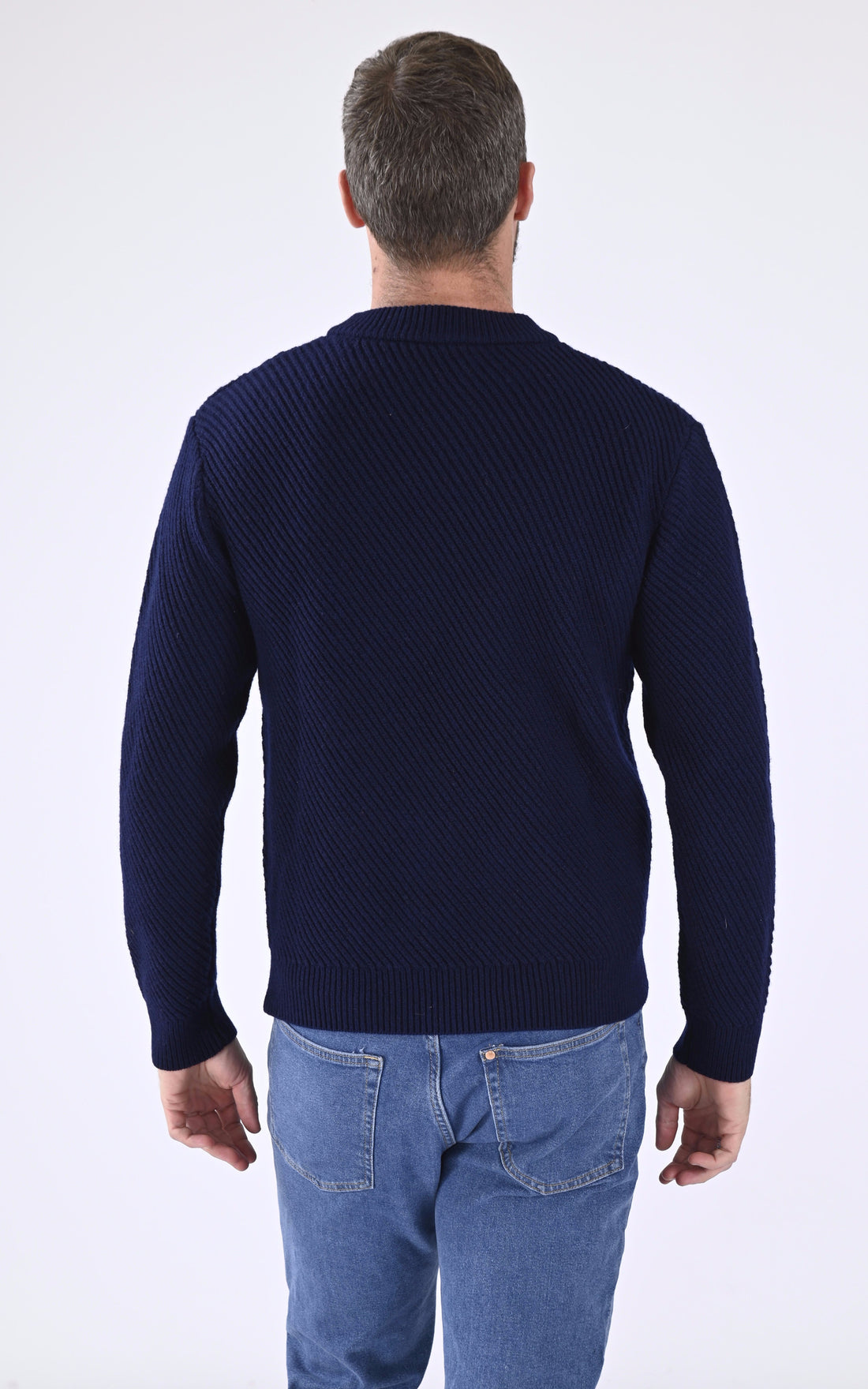 A &quot;COLUMBIA K052MAI22&quot; Bleu Foncé Maison Standards Pull Homme opened photo