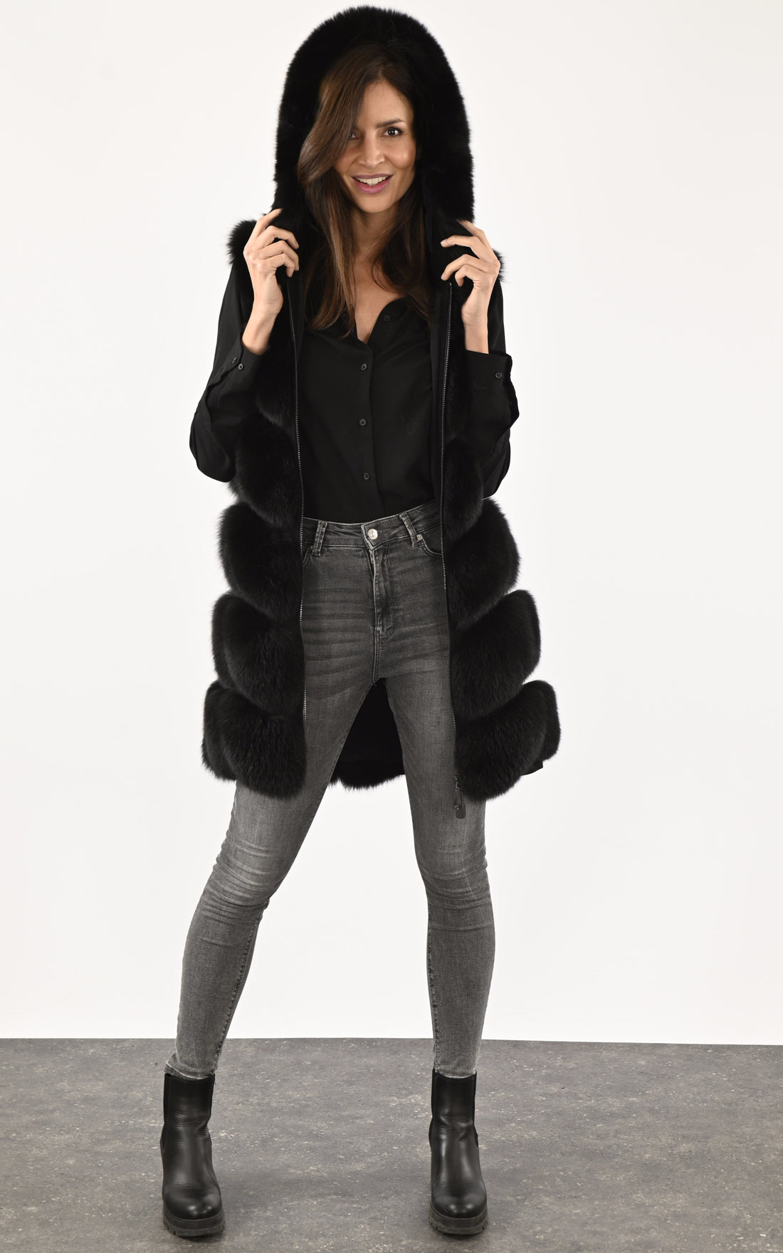 A &quot;1619 86 CM&quot; Noir Manakas Gilet Femme closed photo