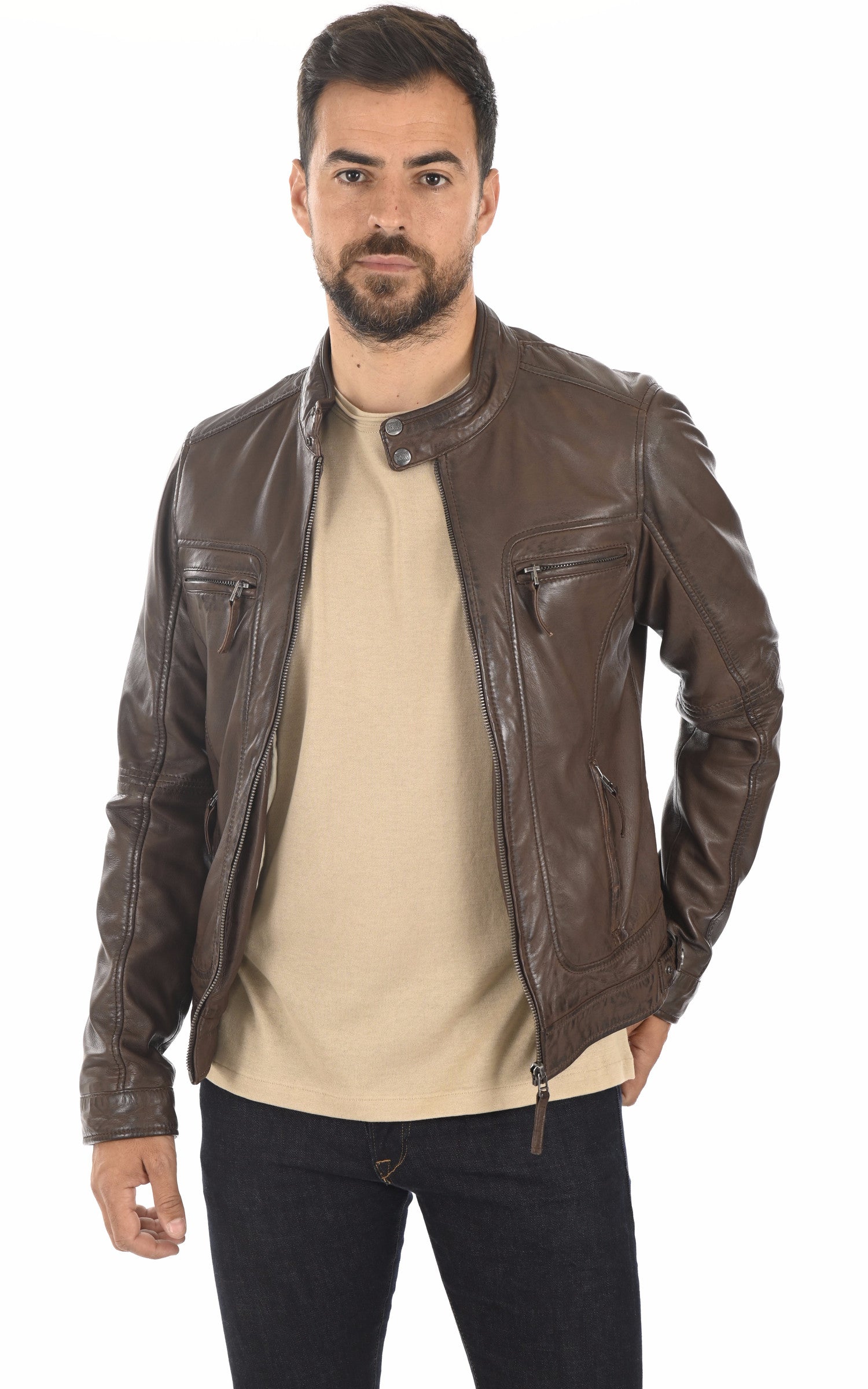 A &quot;CASEY 60901&quot; Marron Oakwood Blouson Homme opened photo
