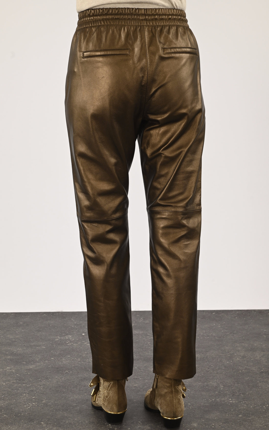 A &quot;GIFT 64588&quot; Gold Oakwood Pantalon Femme closed photo