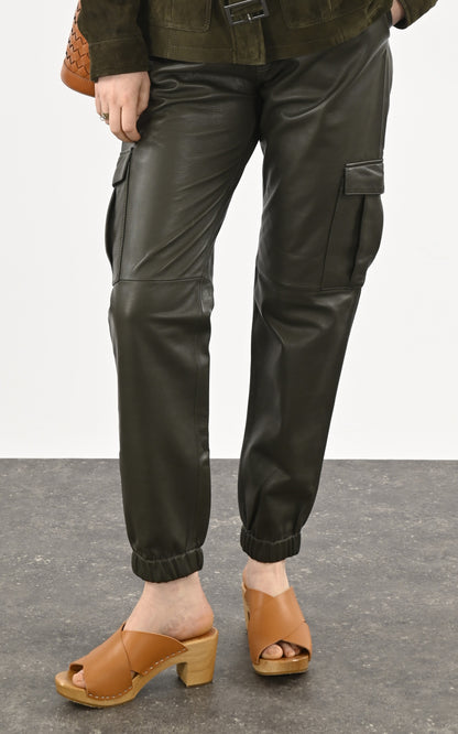A &quot;ARLINE&quot; Cognac Hoof sabots Femme opened photo