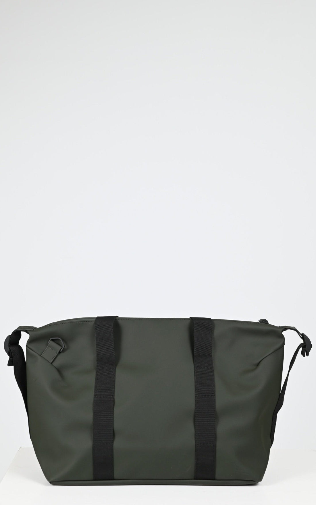 Sac Textile Mixte Rains, modèle 14220 week-end bag small de couleur green 03