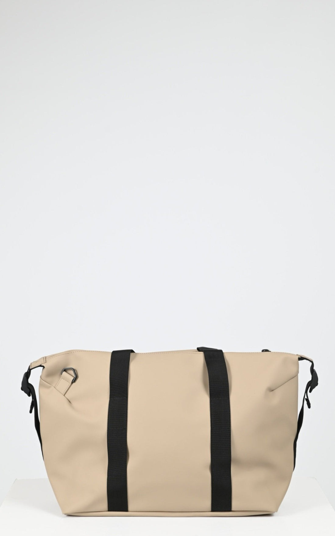 Sac Textile Mixte Rains, modèle 14220 week-end bag small de couleur beige 133