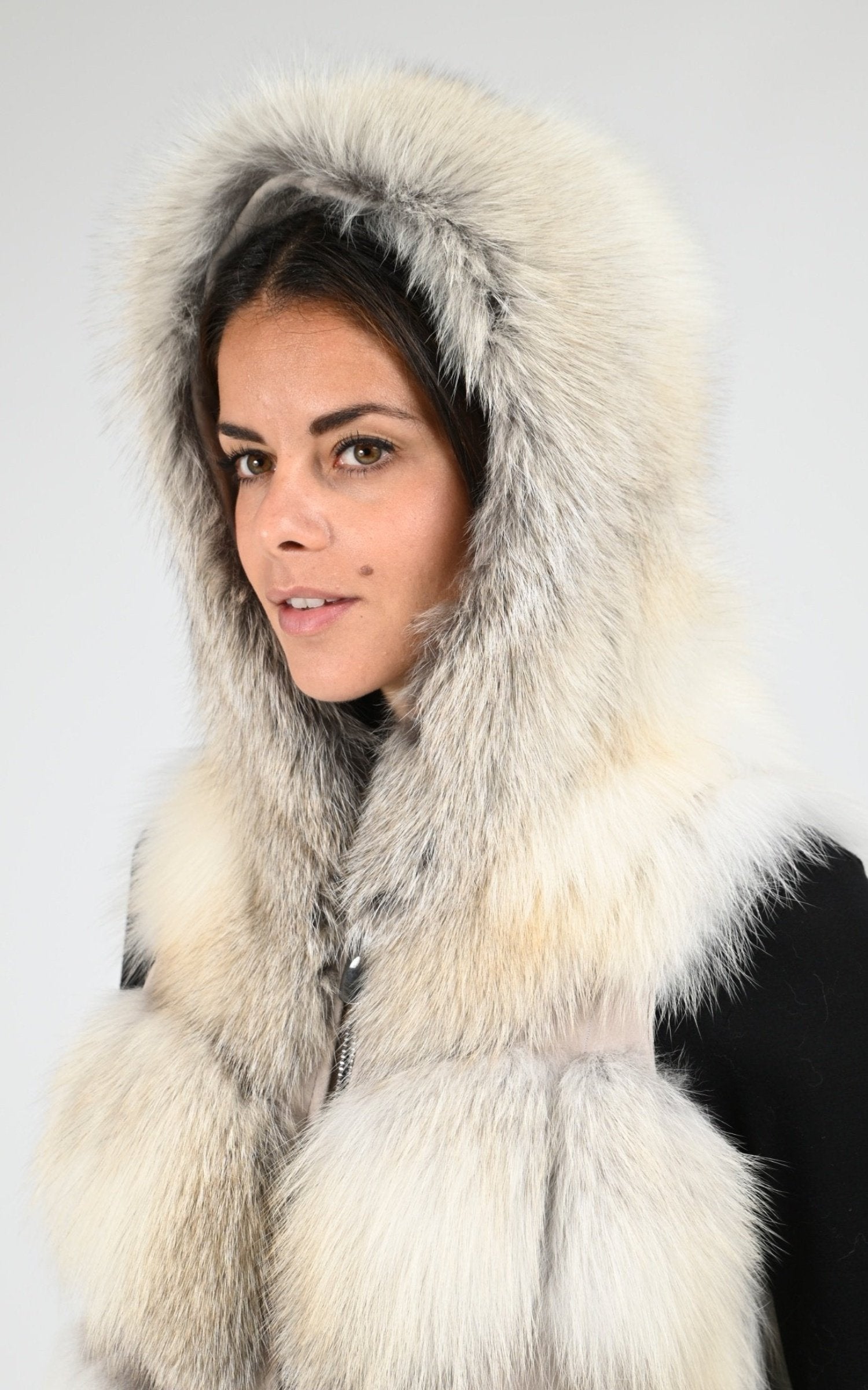 Gilet Fourrure Femme Manakas, modèle 1619 86 cm de couleur fawn light 5