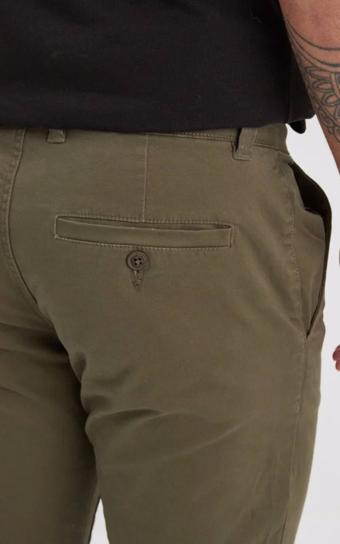 A &quot;CHINO BROKEN TWILL 102862&quot; Kaki Daytona 73 Pantalon Homme closed photo