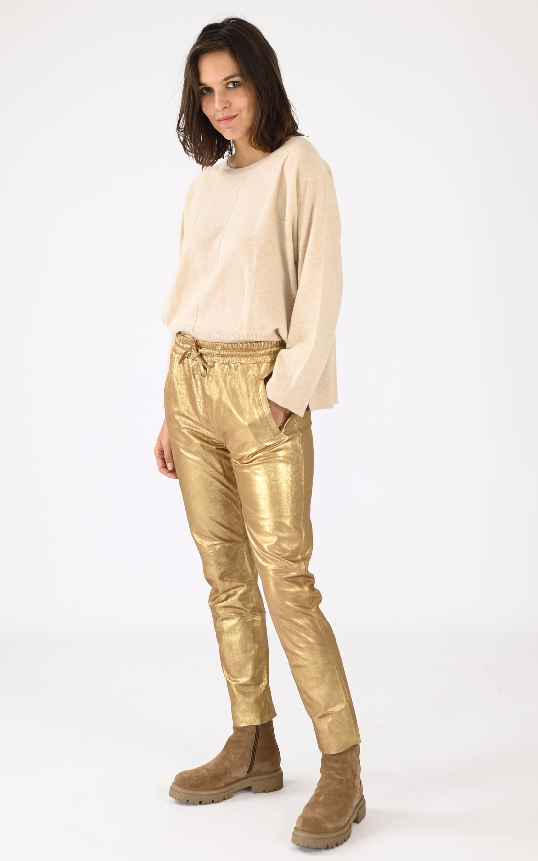 A &quot;GIFT METAL 64871&quot; Gold Oakwood Pantalon Femme opened photo
