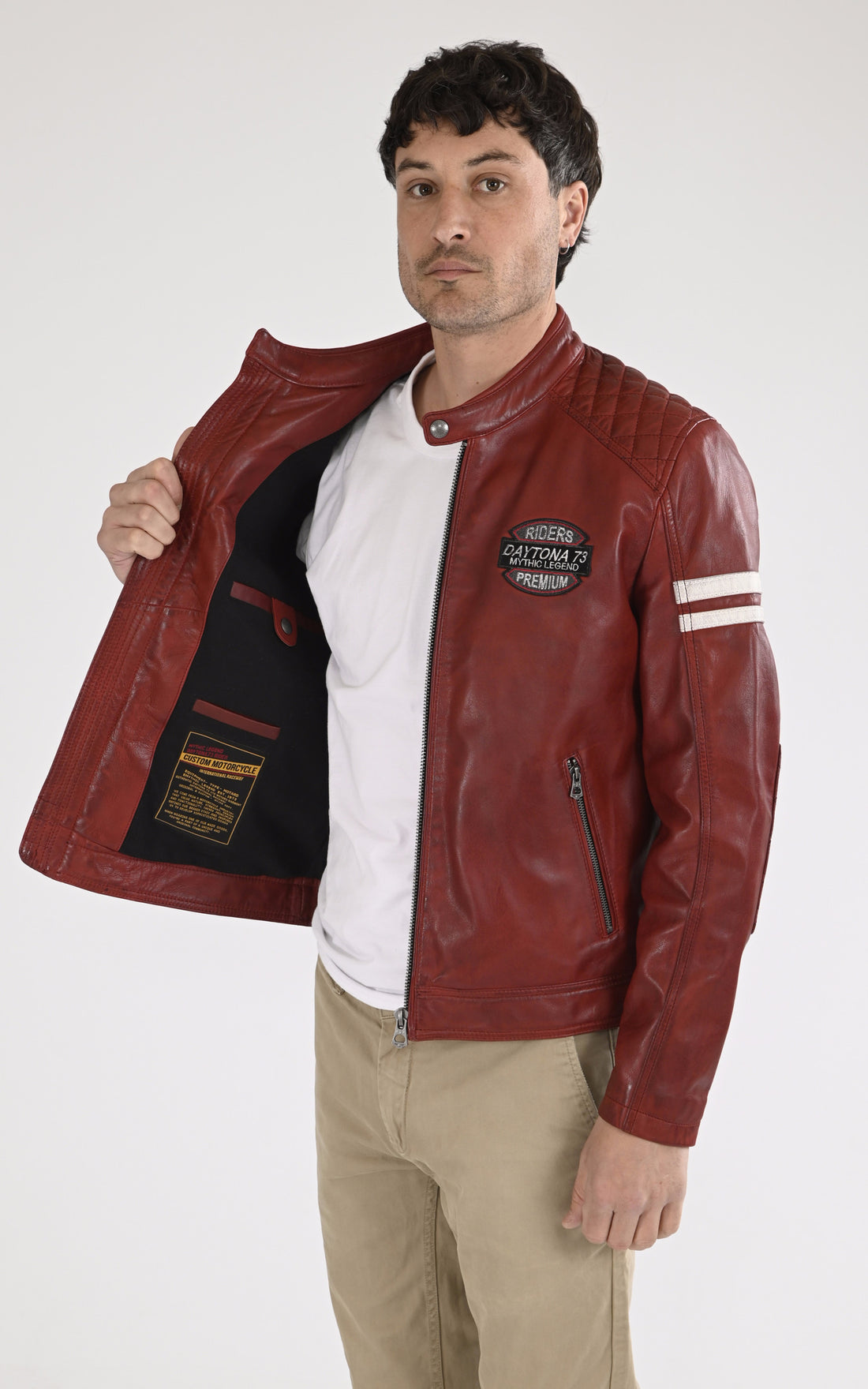 A &quot;SPENCER 104153&quot; Rouge Daytona 73 Blouson Homme opened photo