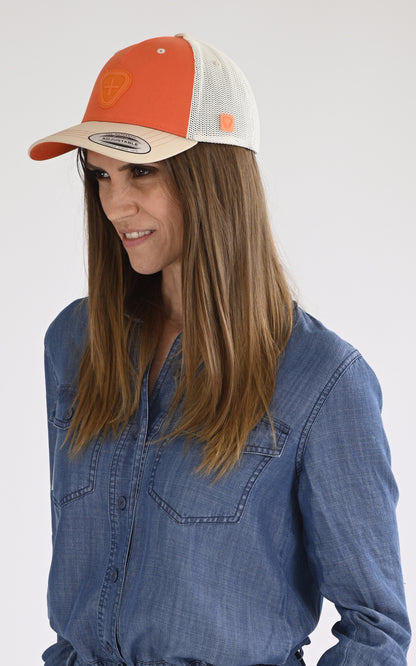 A &quot;BILLYS BOUL&quot; Orange Gertrude Casquette Mixte closed photo
