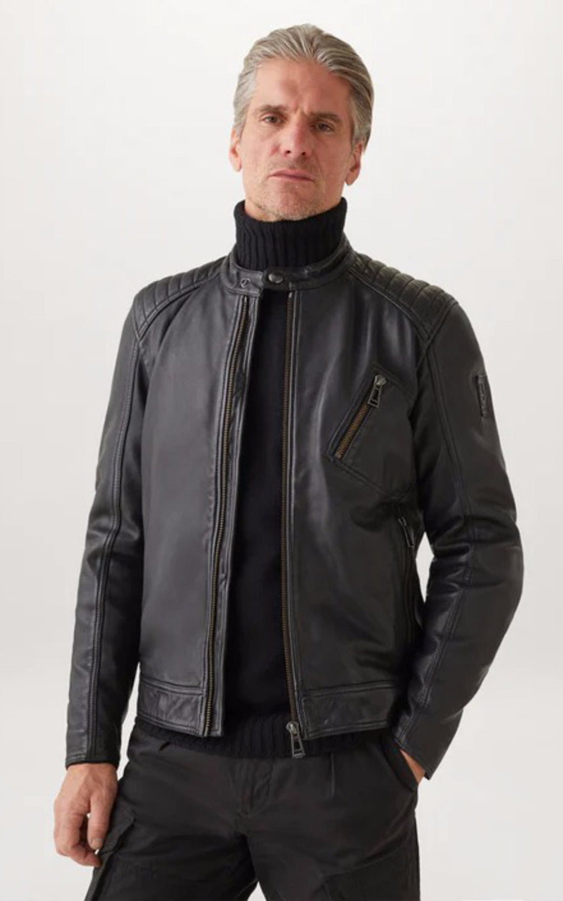A &quot;V RACER 100038&quot; Noir Belstaff Blouson Homme closed photo