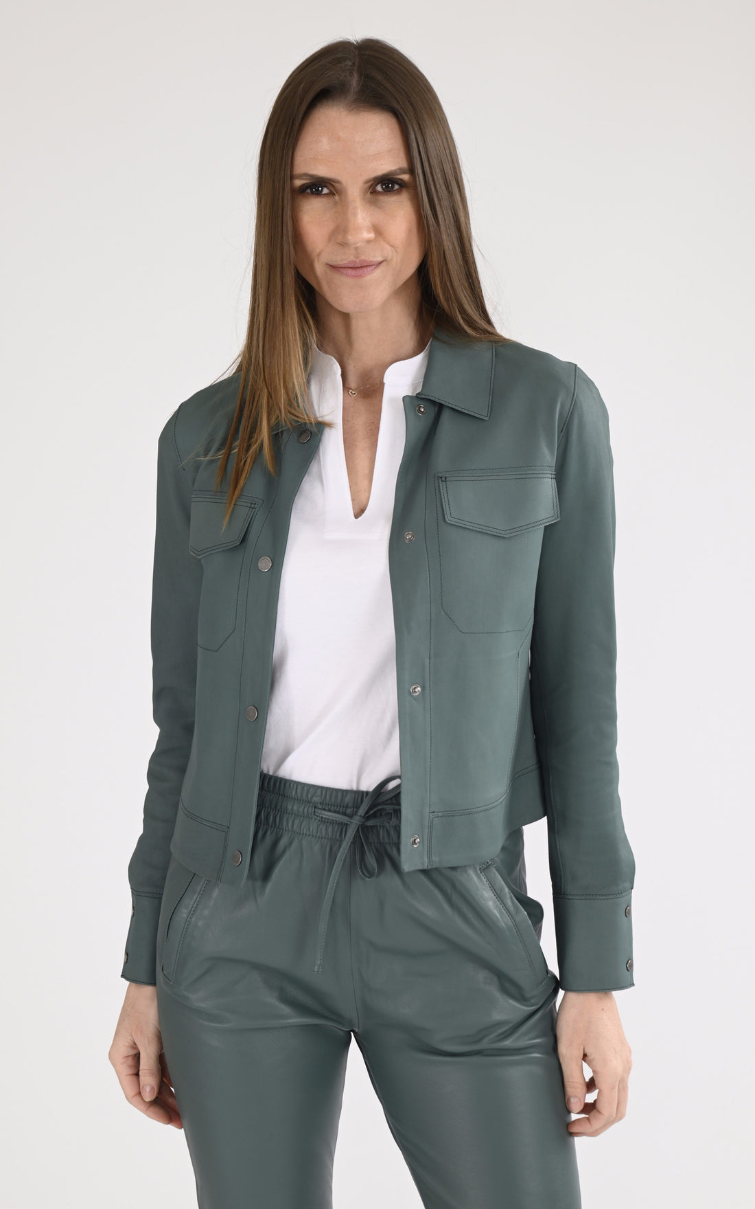 A &quot;RUBY 65029&quot; Vert Oakwood Veste Femme opened photo