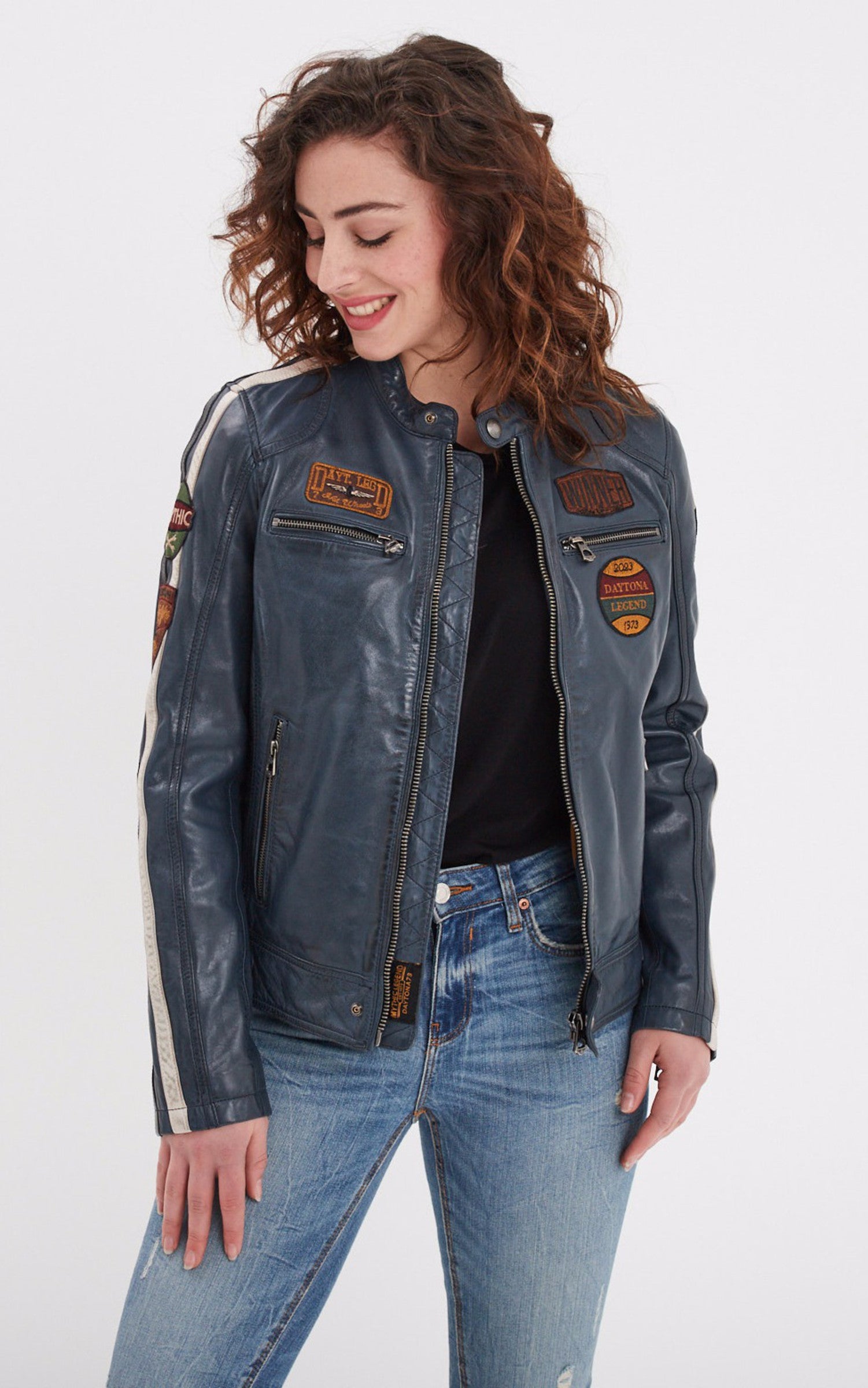 A &quot;WARTBUGY 103546&quot; Bleu Rose Garden Blouson Femme closed photo