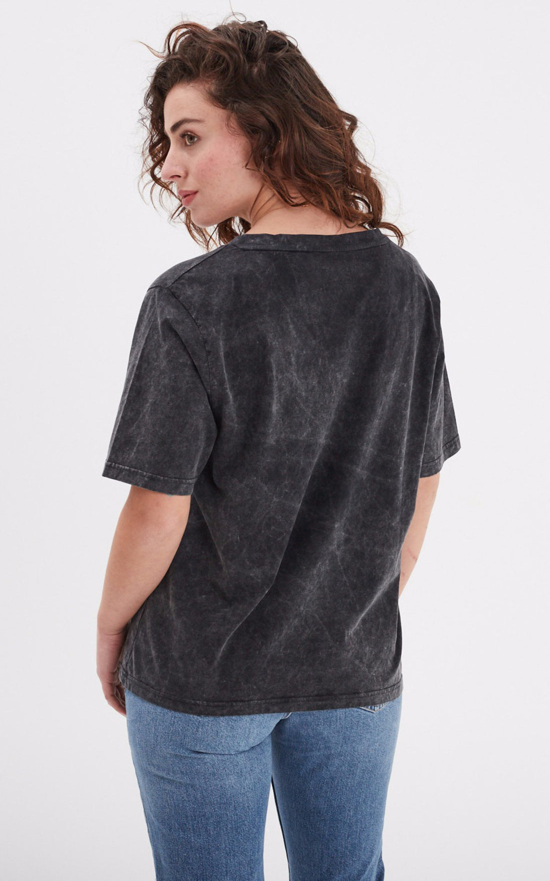 A &quot;BEXHILL 103133&quot; Noir Rose Garden T-shirt Femme opened photo