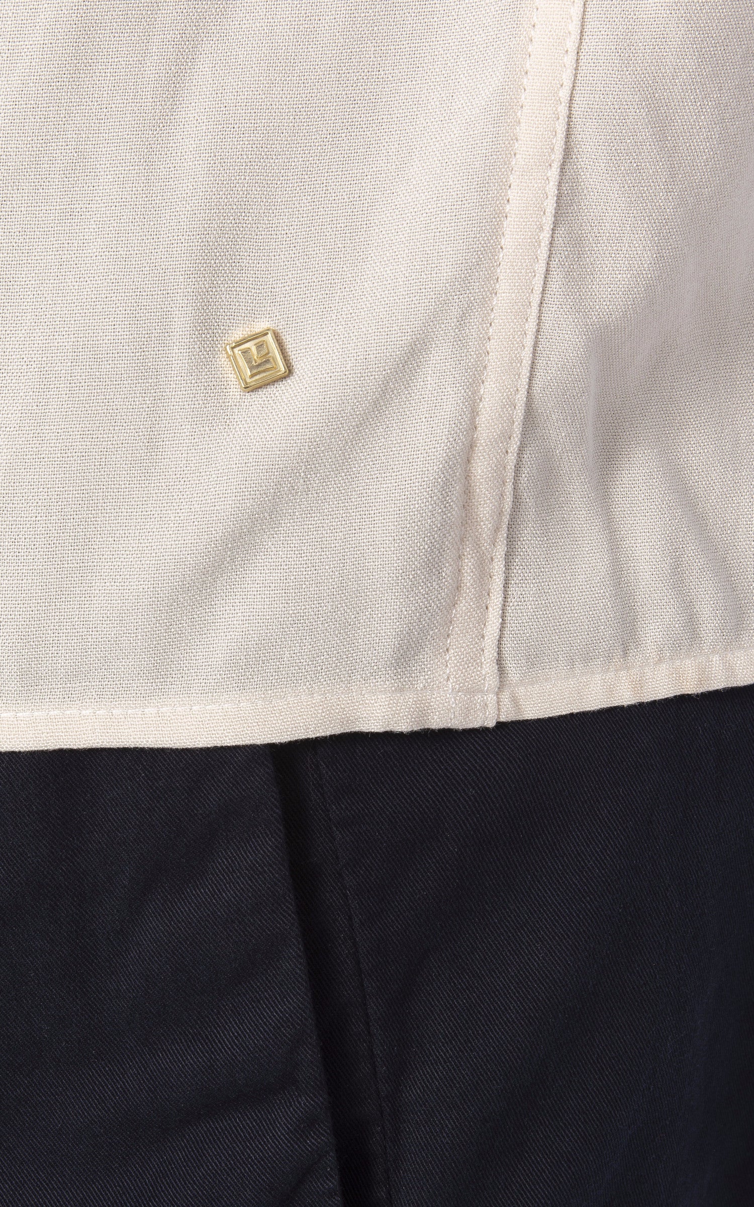 A "CH01" Ecru Rivieras Chemise Homme details photo