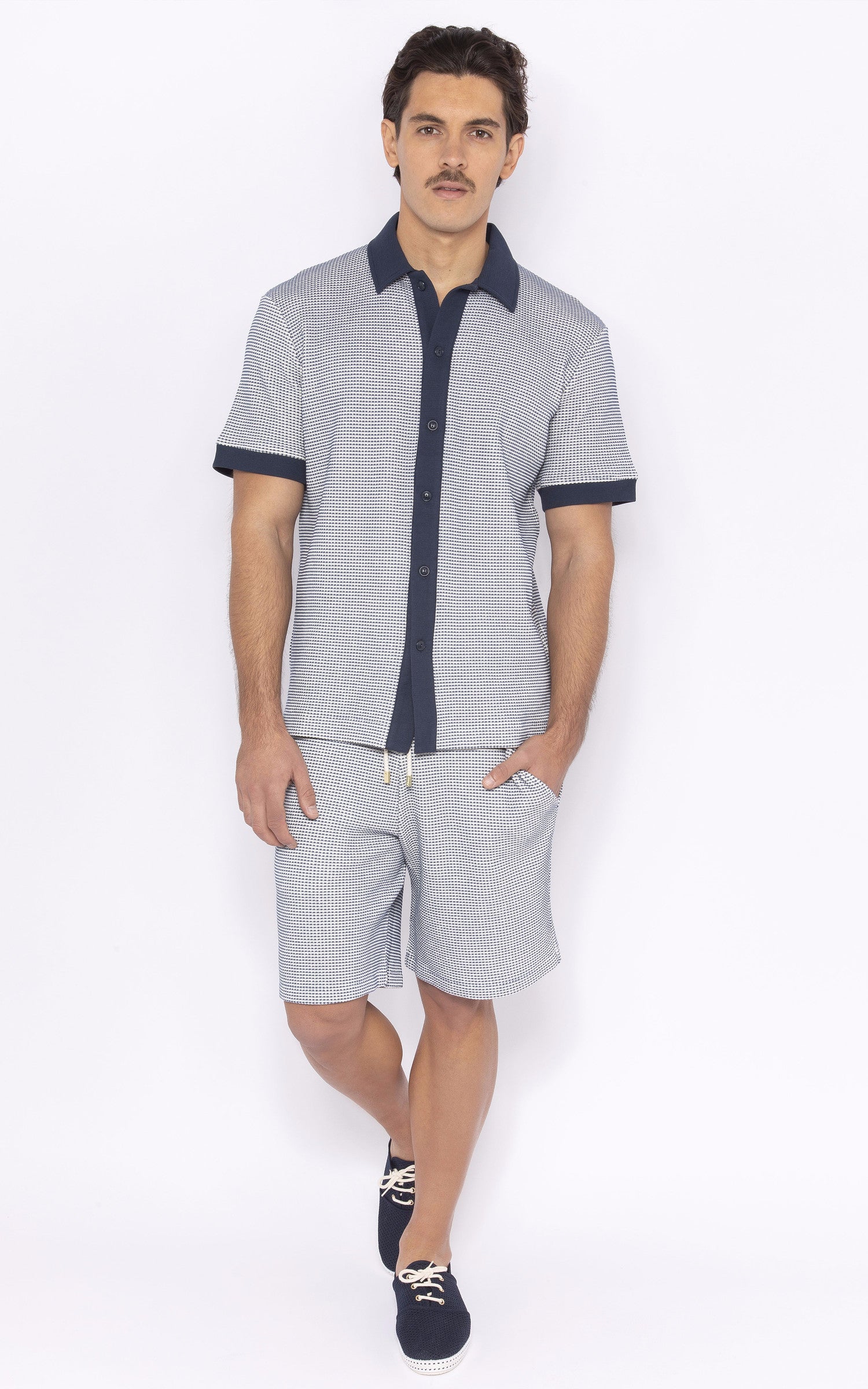 A "SALGADOS" Bleu Rivieras Short Homme closed photo 2