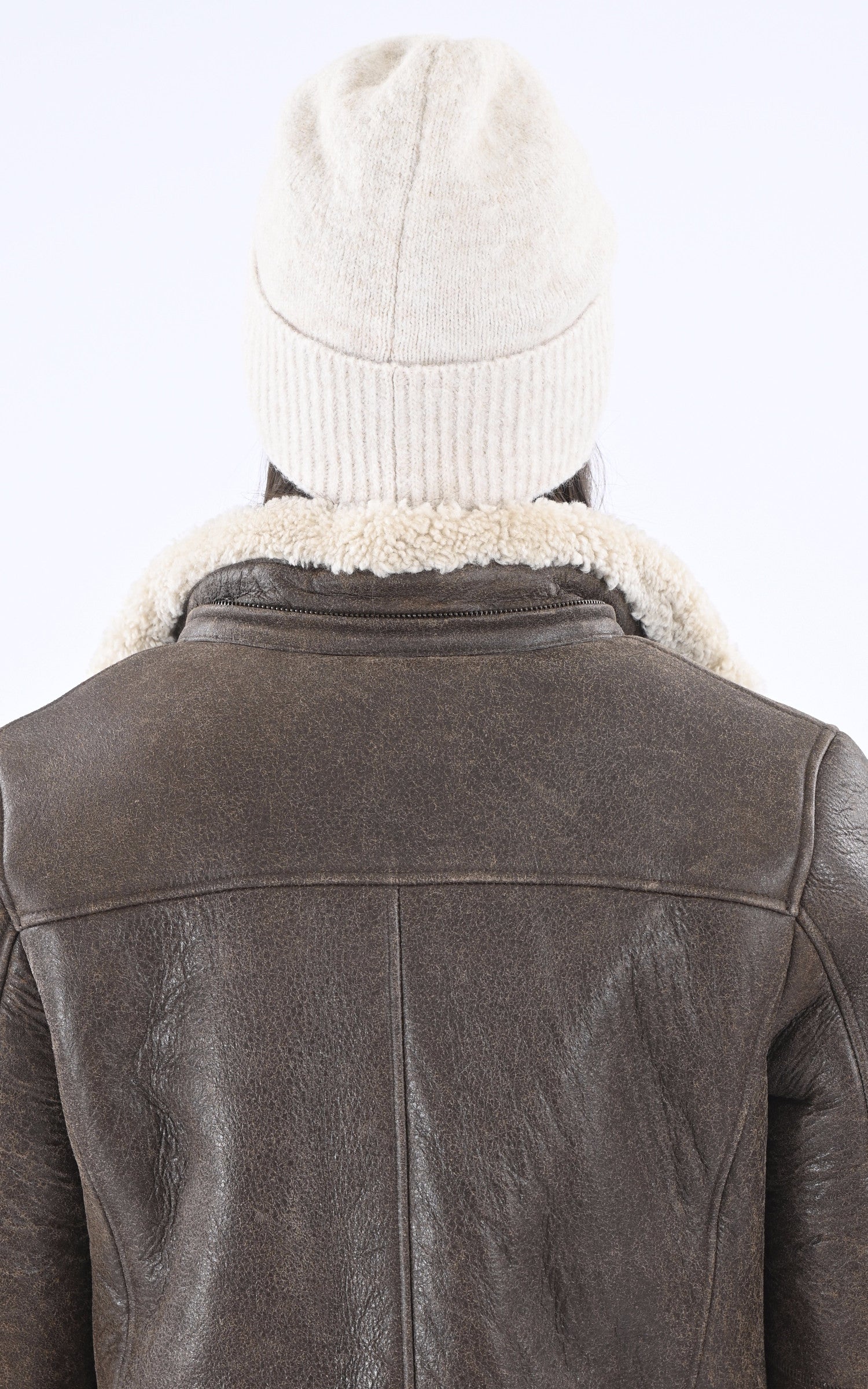 A &quot;SOAZIG 2&quot; Beige Pyrenex Bonnet Mixte back photo